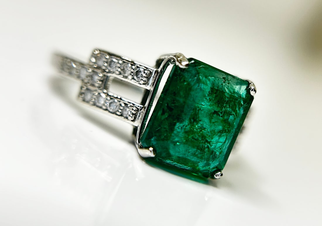 Beautiful Natural 2.64 CT Emerald Ring With Natural Diamonds & Platinum 950 - 8