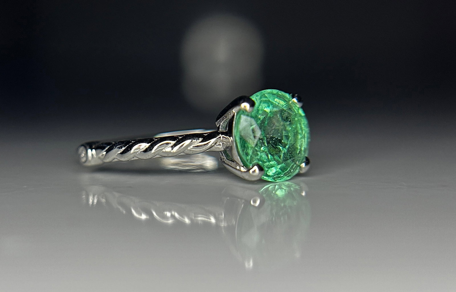 Beautiful 1.35ct Natural Emerald With Natural Diamonds & 18k Gold - 8