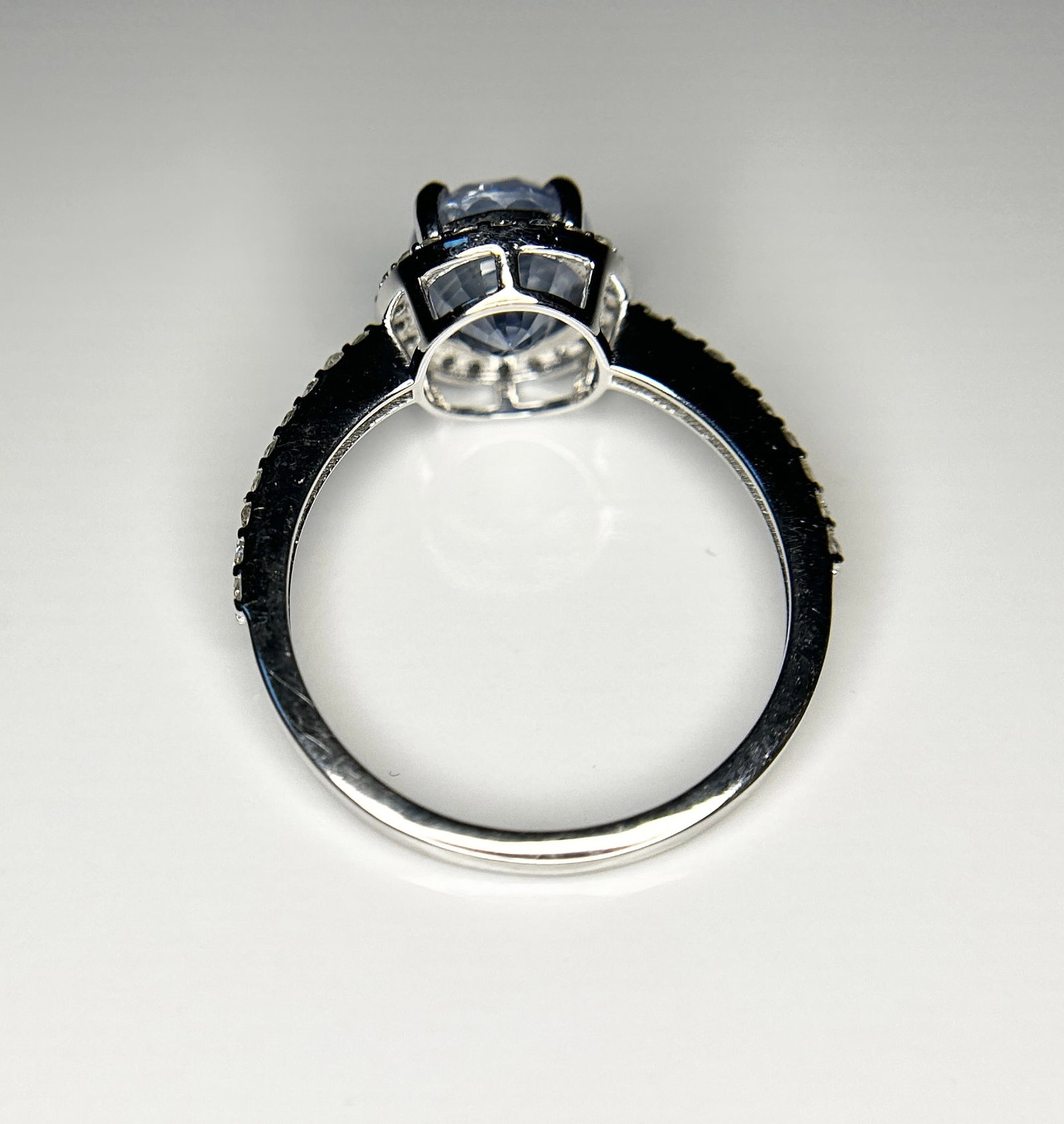 Beautiful 3.10 CT Unheated Ceylon Blue Sapphire With Natural Diamonds & 18k Gold - 5