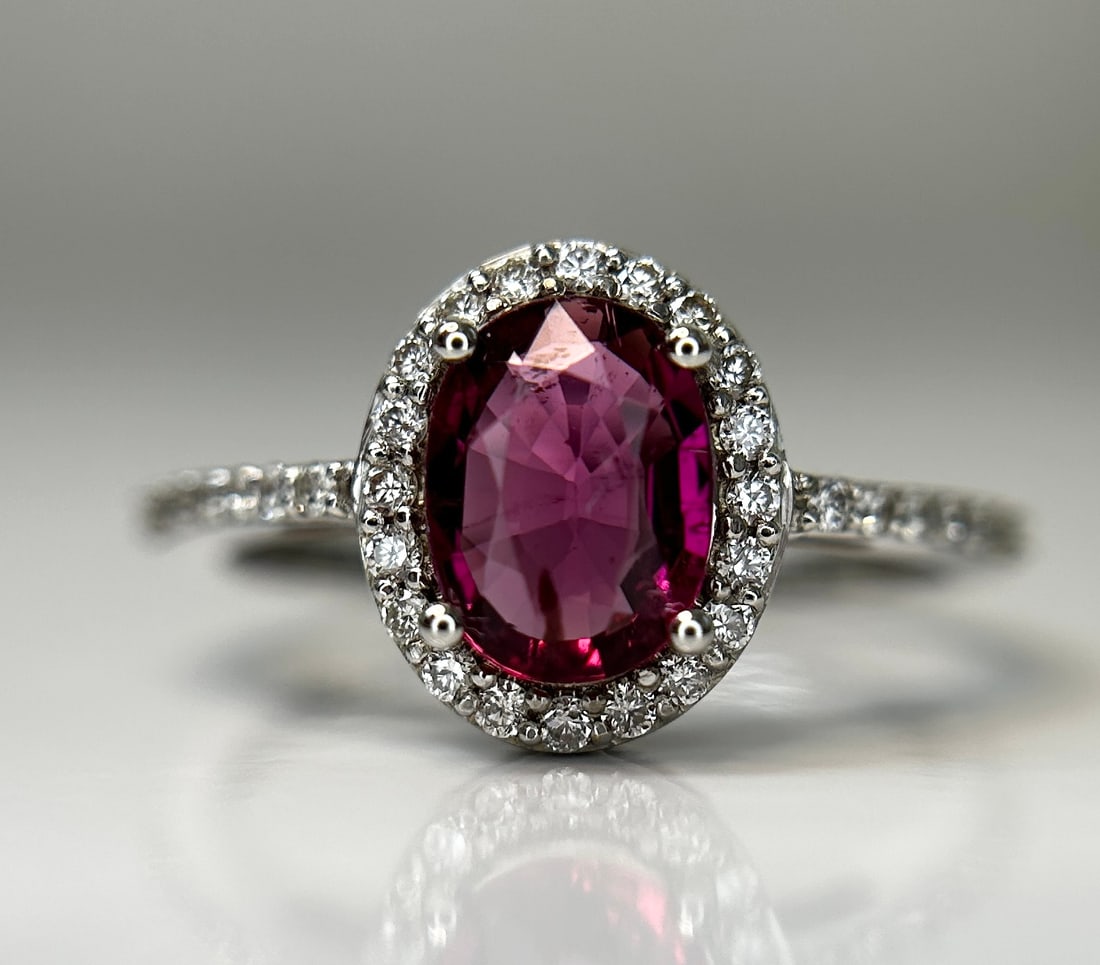 Beautiful Natural Tourmaline Rubellite Ring With Diamonds and 18k Gold: Title: Beautiful Natural Tourmaline Rubellite Ring With Diamonds and 18k Gold Description: Beautiful Natural Tourmaline Ring With Diamonds and 18k Gold. 0.90 CTS. Natural Tourmaline <