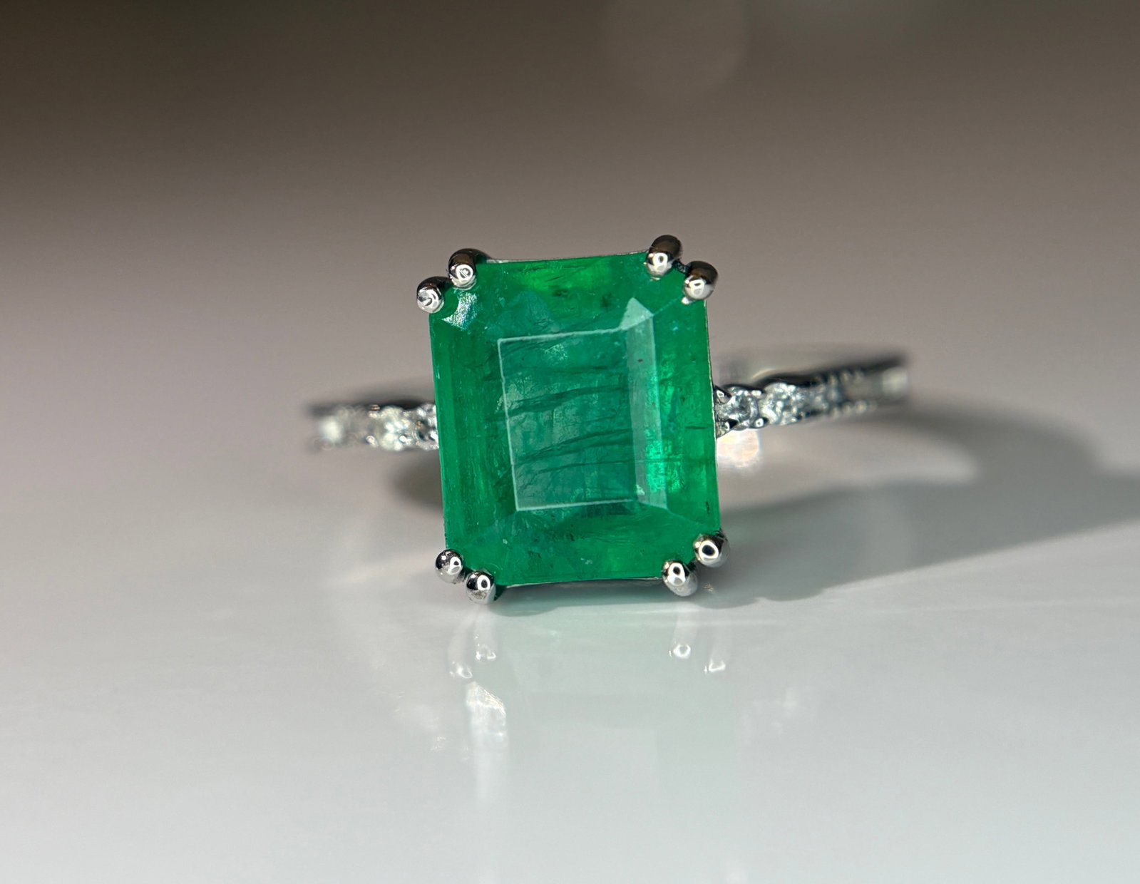 Beautiful 3.20 CT Natural Emerald Ring With Natural Diamonds & Platinum 950 - 4