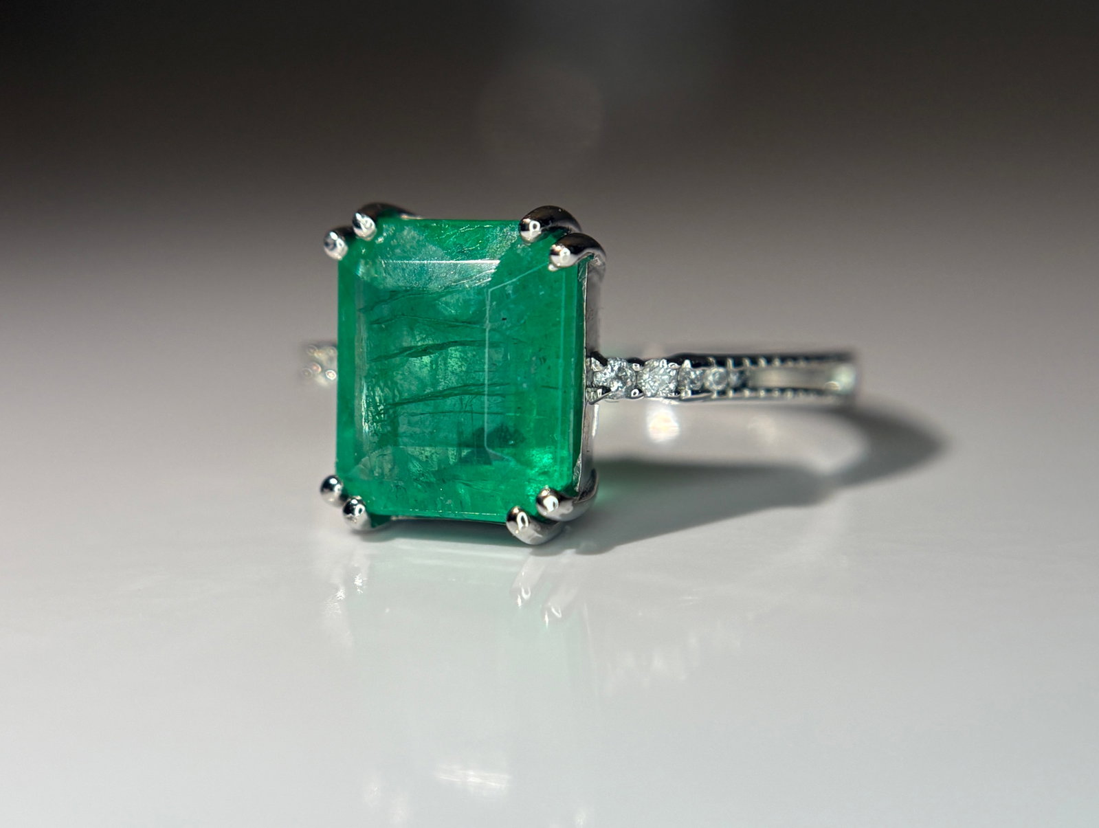 Beautiful 3.20 CT Natural Emerald Ring With Natural Diamonds & Platinum 950 - 6