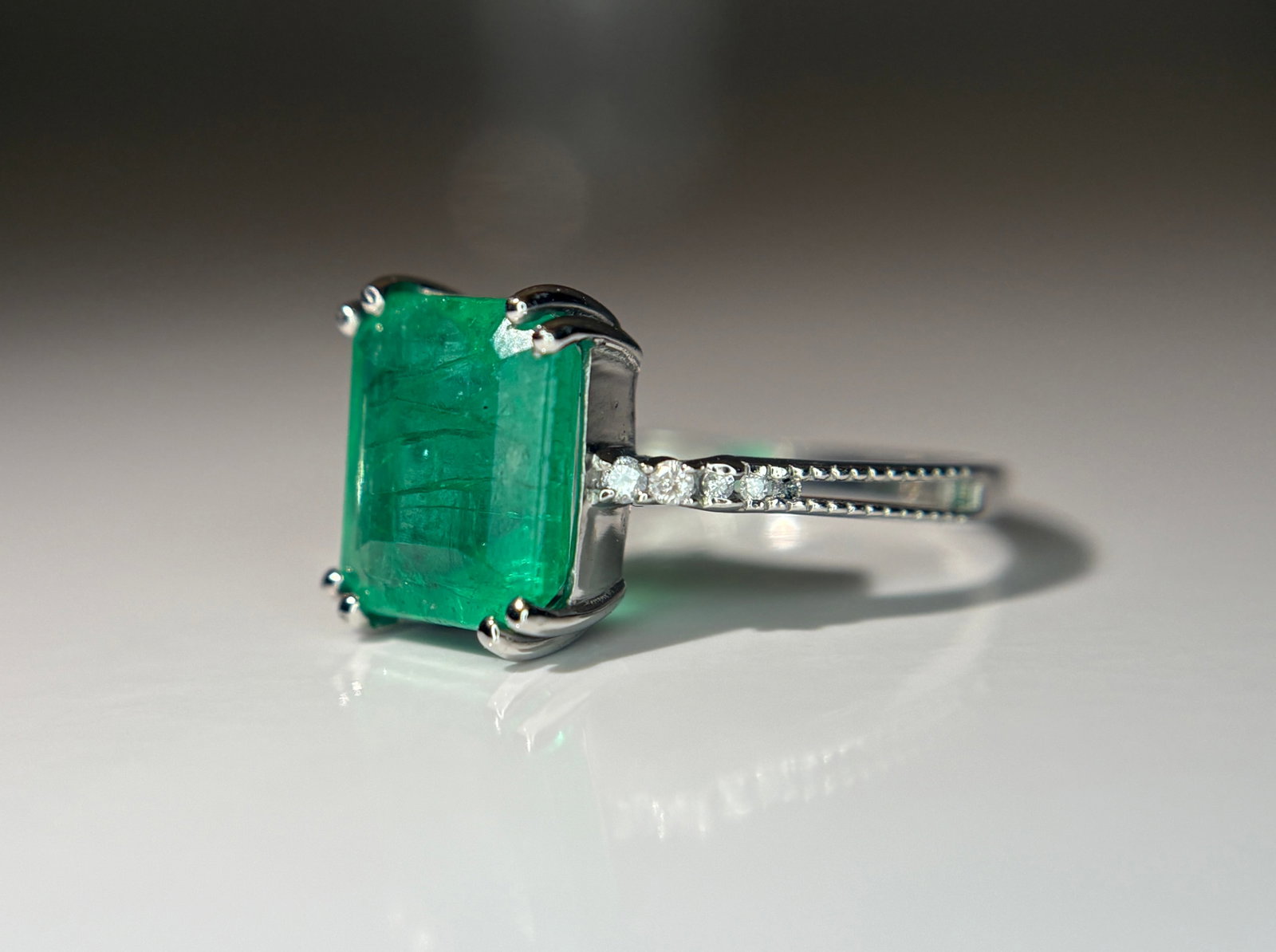 Beautiful 3.20 CT Natural Emerald Ring With Natural Diamonds & Platinum 950 - 7