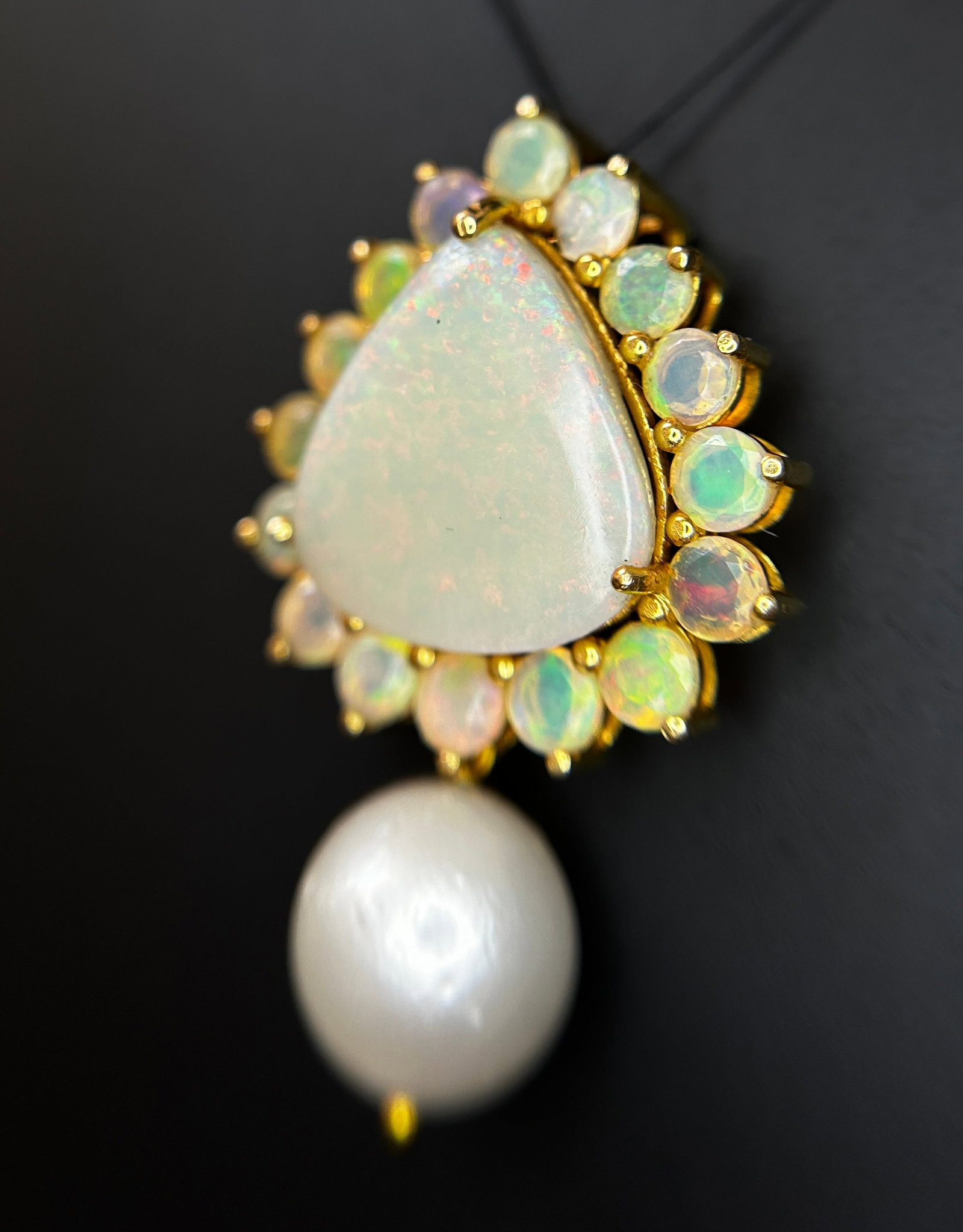 Beautiful 20.50ct Natural Australian Opal and Southsea Pearl Pendant & 18k Gold - 6