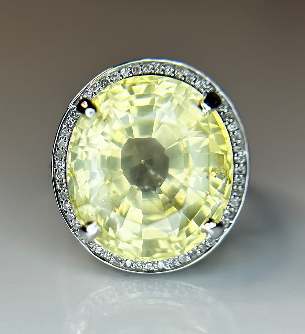 Beautiful 21.74 CT Unheated Ceylon Yellow Sapphire With Natural Diamonds & 18k Gold (1 of 10)
