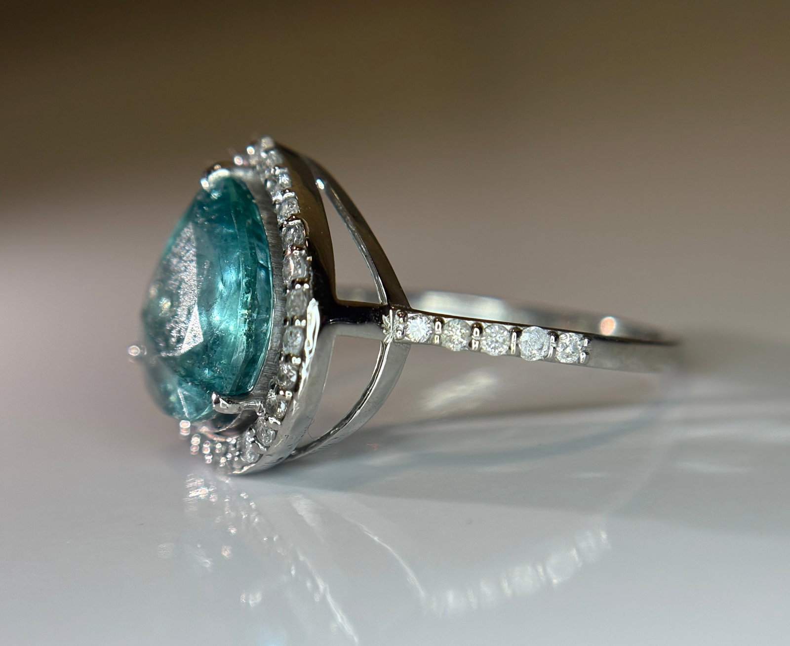 Beautiful 2.86 CT Natural Emerald Ring With Natural Diamonds & Platinum 950 - 4