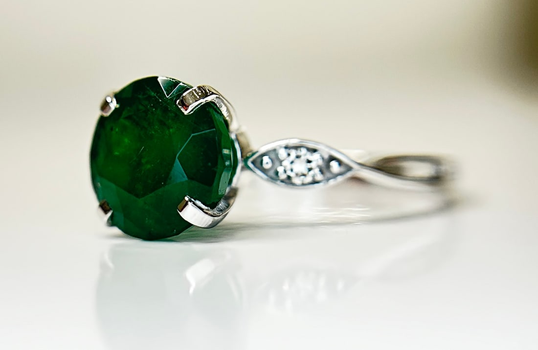 Beautiful 2.74 CT Natural Emerald Ring With Natural Diamonds & Platinum 950 - 10