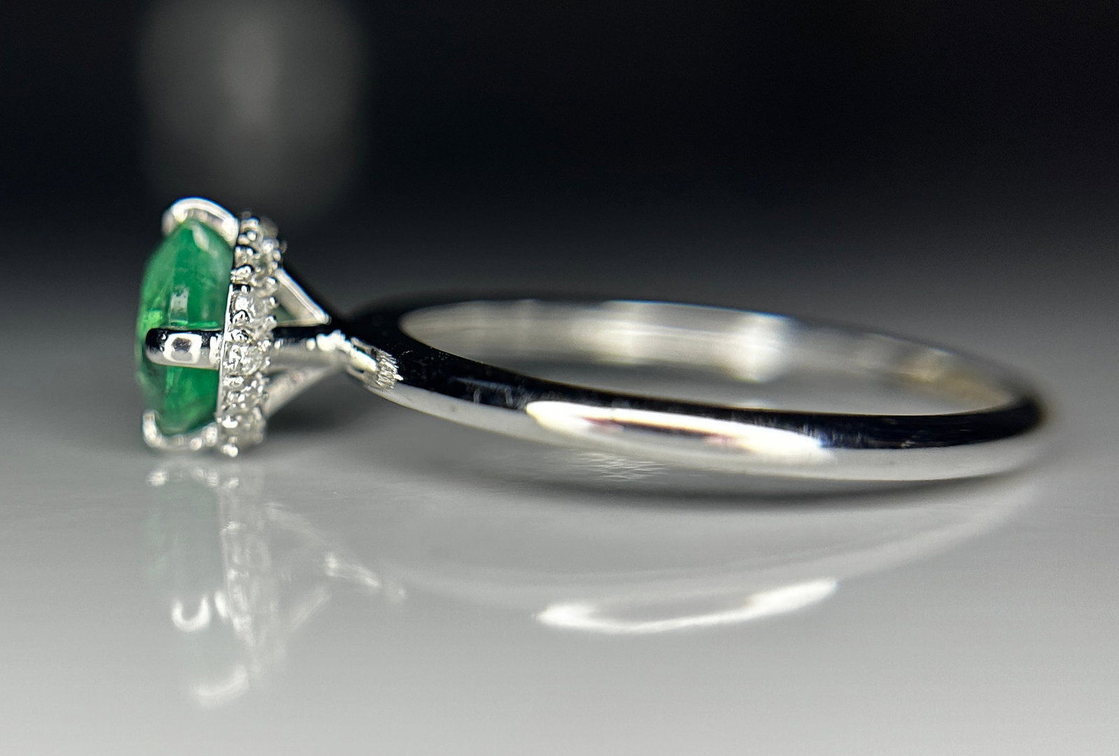 Beautiful 1.07ct Natural Emerald With Natural Diamonds & 18k Gold - 5