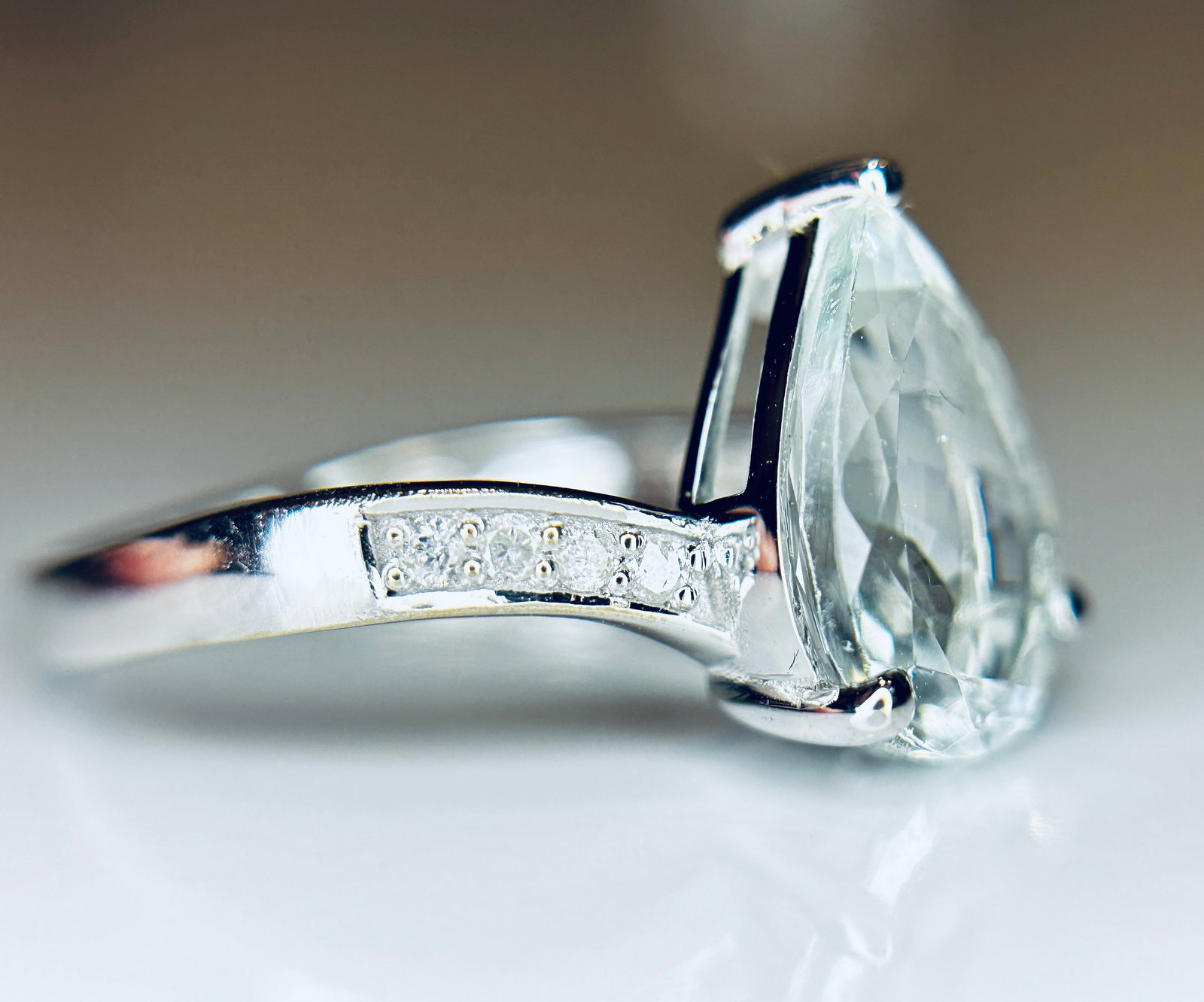 Beautiful 2.60 CT Natural Aquamarine Ring With Natural Diamonds & 18k White Gold - 6