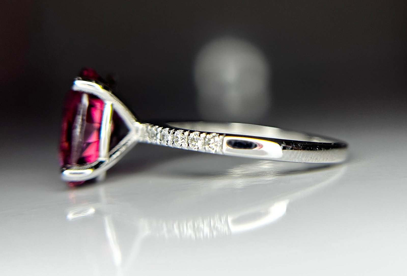 Beautiful 3.60CT Natural Pink Tourmaline With Natural Diamonds & 18k Gold - 5