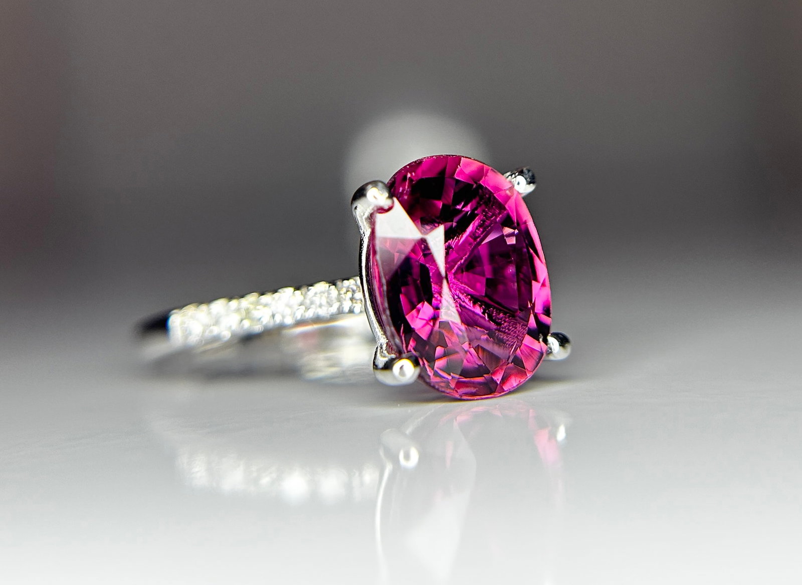 Beautiful 3.60CT Natural Pink Tourmaline With Natural Diamonds & 18k Gold - 6