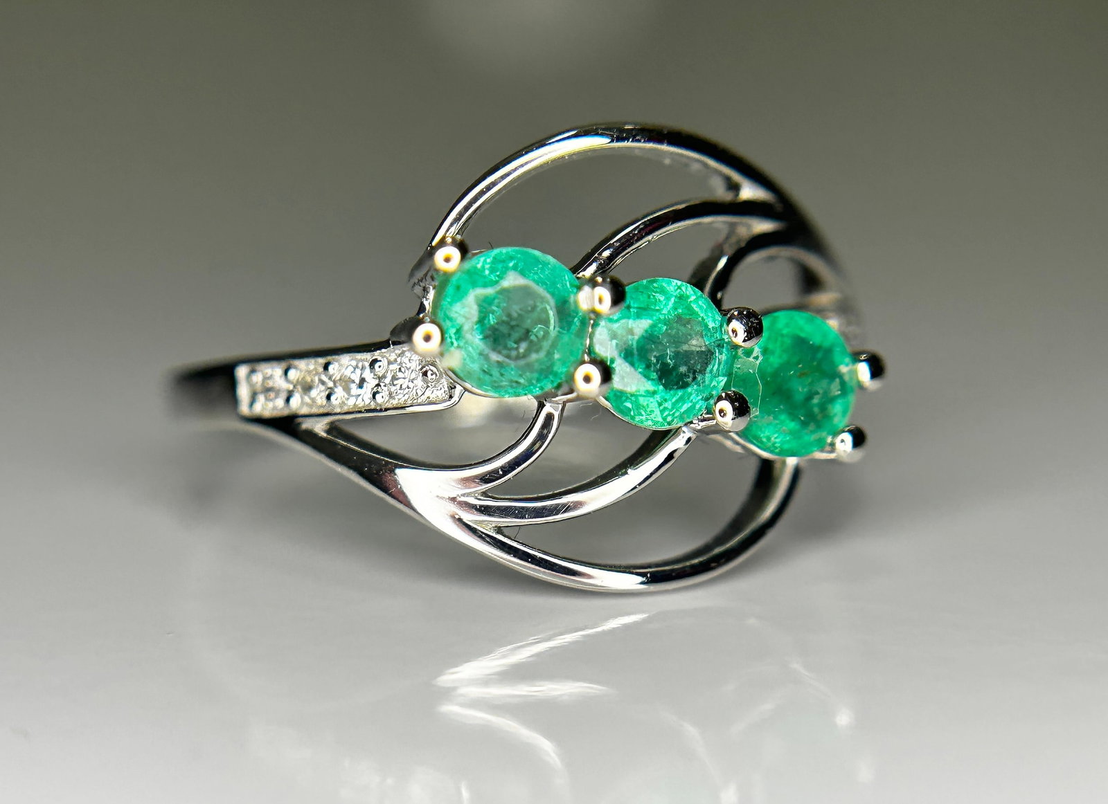 Beautiful 0.61Ct Natural Emerald Ring With Natural Diamonds & Platinum 950 - 7