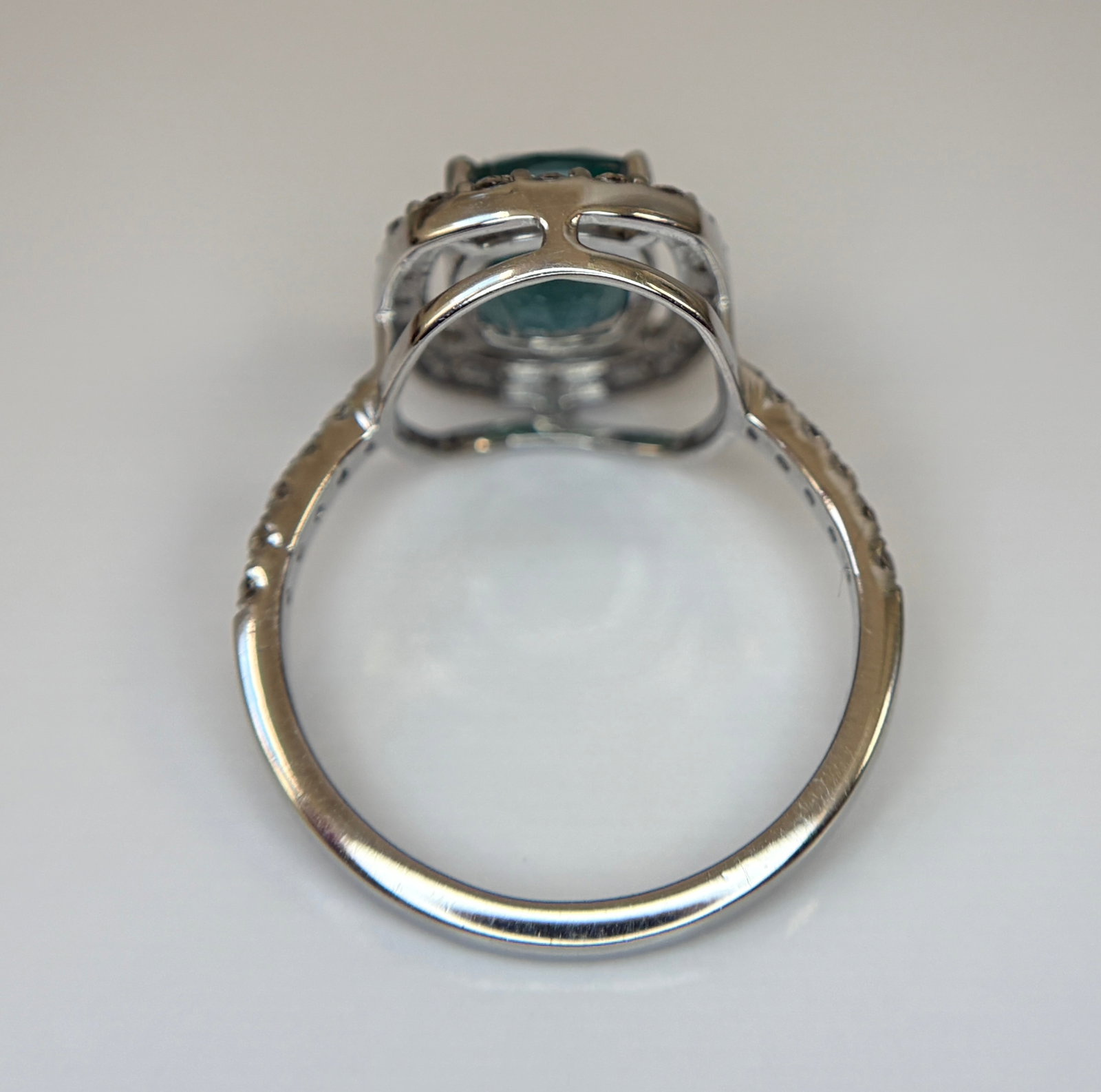 Beautiful 2.25 CT Natural Emerald Ring With Natural Diamonds & Platinum 950 - 8