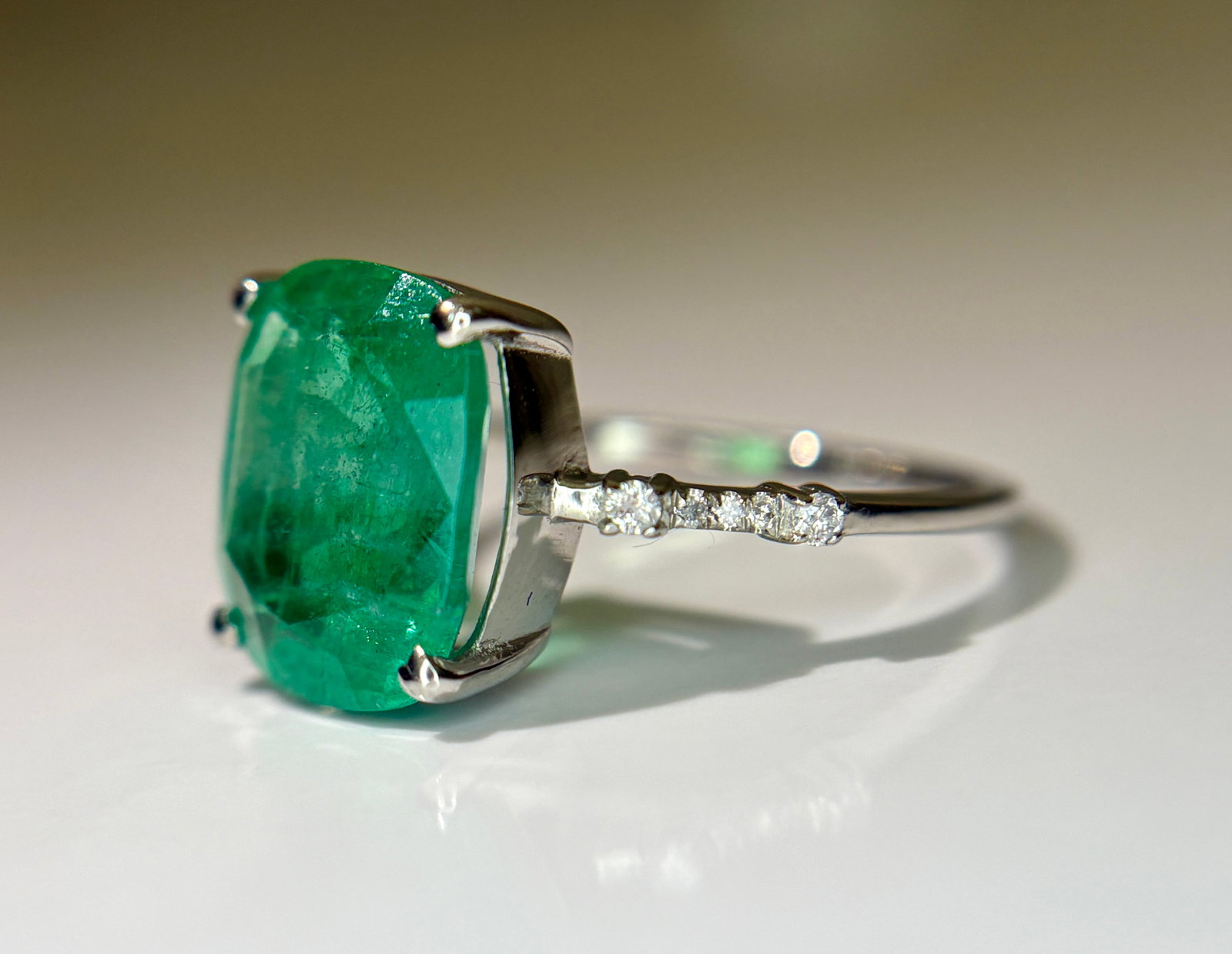 Beautiful 3.40 CT Natural Emerald Ring With Natural Diamonds & Platinum 950 - 6