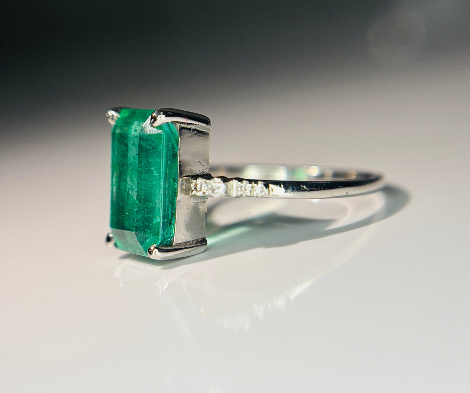 Beautiful 3.00 CT Natural Emerald Ring With Natural Diamonds & Platinum 950 - 5