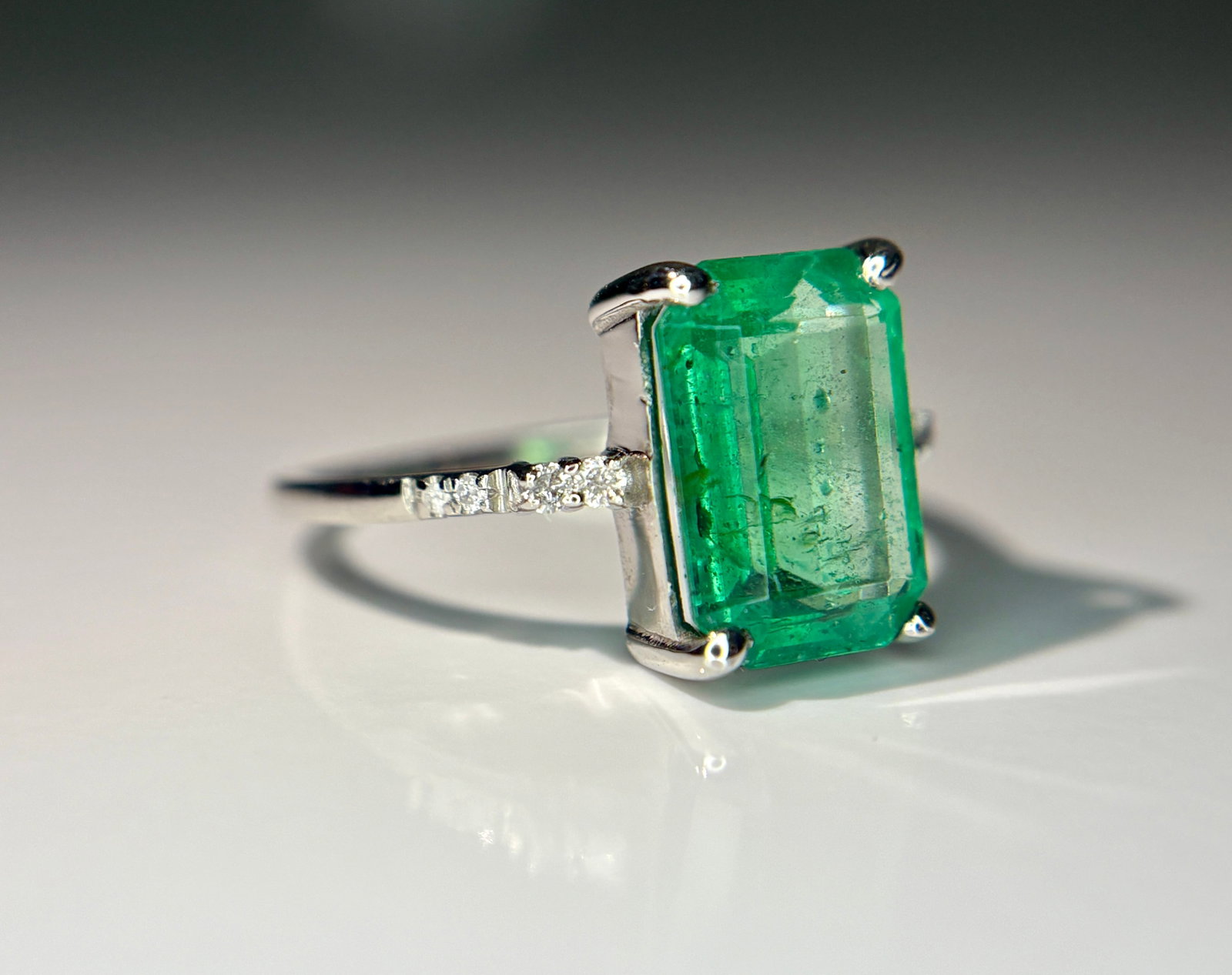 Beautiful 3.00 CT Natural Emerald Ring With Natural Diamonds & Platinum 950 - 8