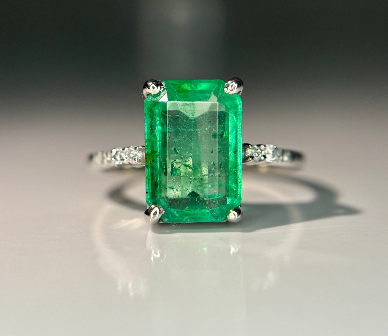 Beautiful 3.00 CT Natural Emerald Ring With Natural Diamonds & Platinum 950 - 9