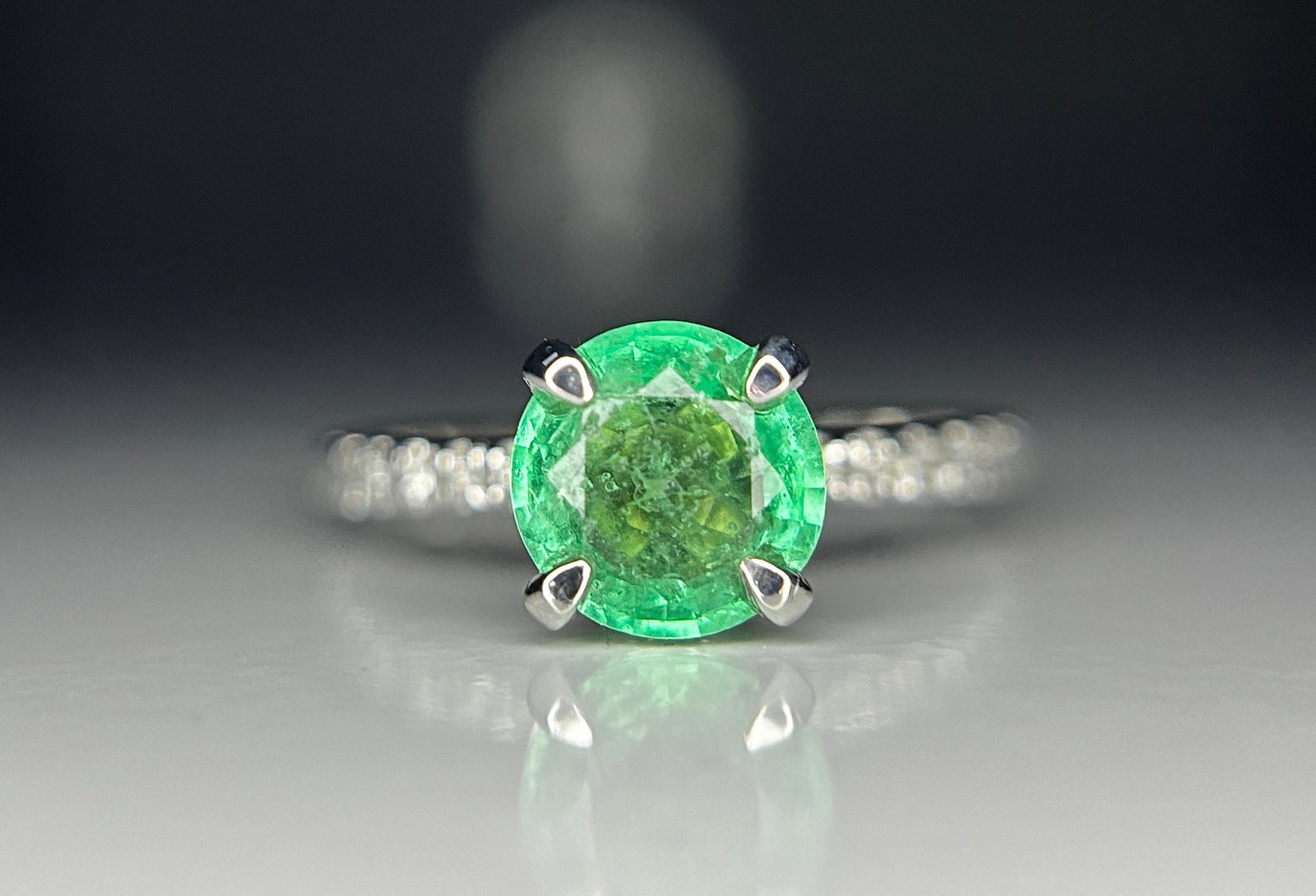 Beautiful 1.03ct Natural Emerald With Natural Diamonds & 18k Gold - 2