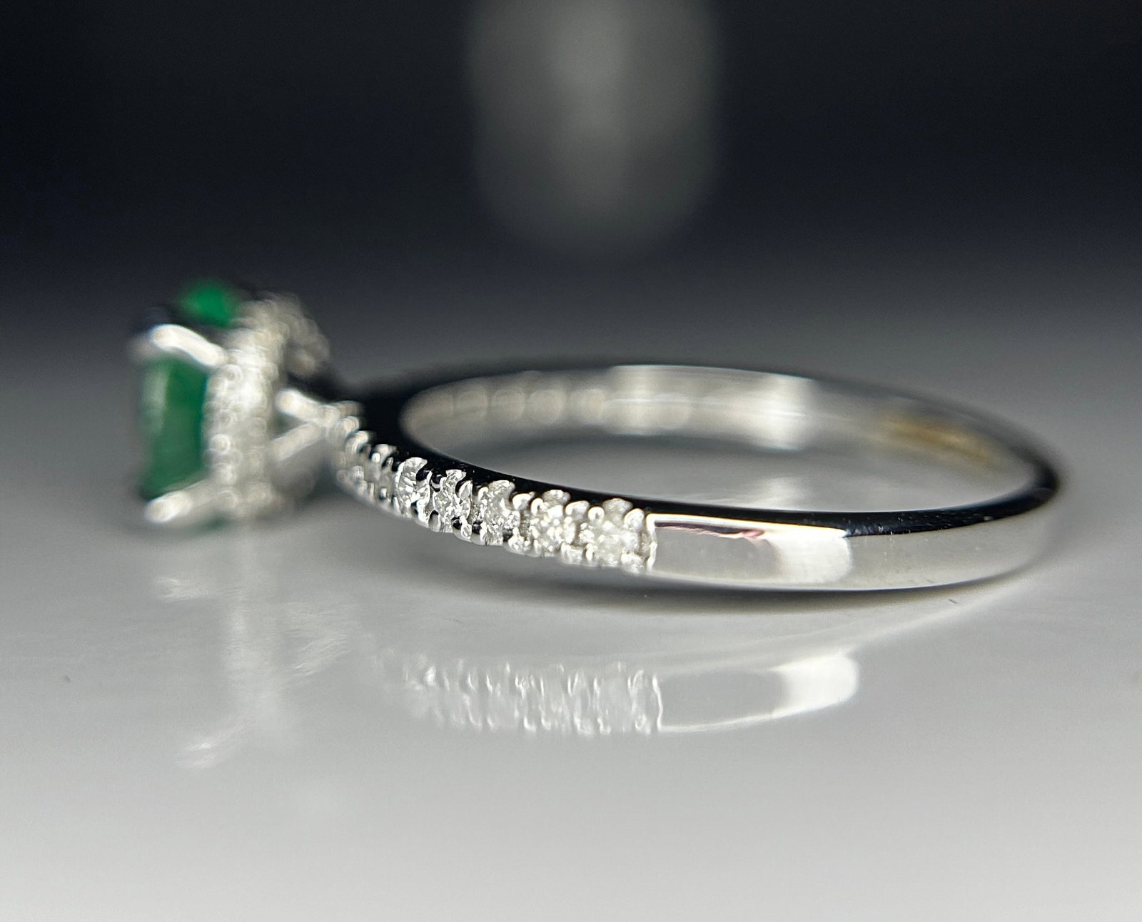 Beautiful 1.03ct Natural Emerald With Natural Diamonds & 18k Gold - 6