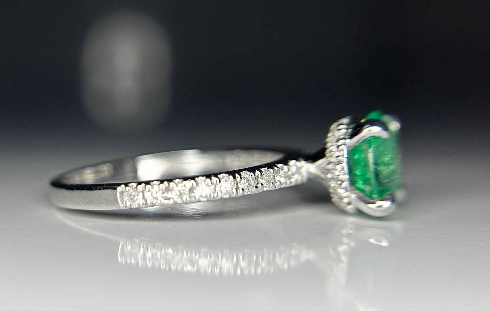 Beautiful 1.03ct Natural Emerald With Natural Diamonds & 18k Gold - 7