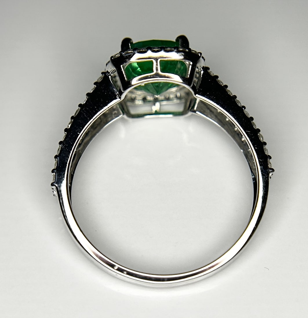 Beautiful 1.64 ct Natural Emerald With Natural Diamonds & 18k Gold - 5