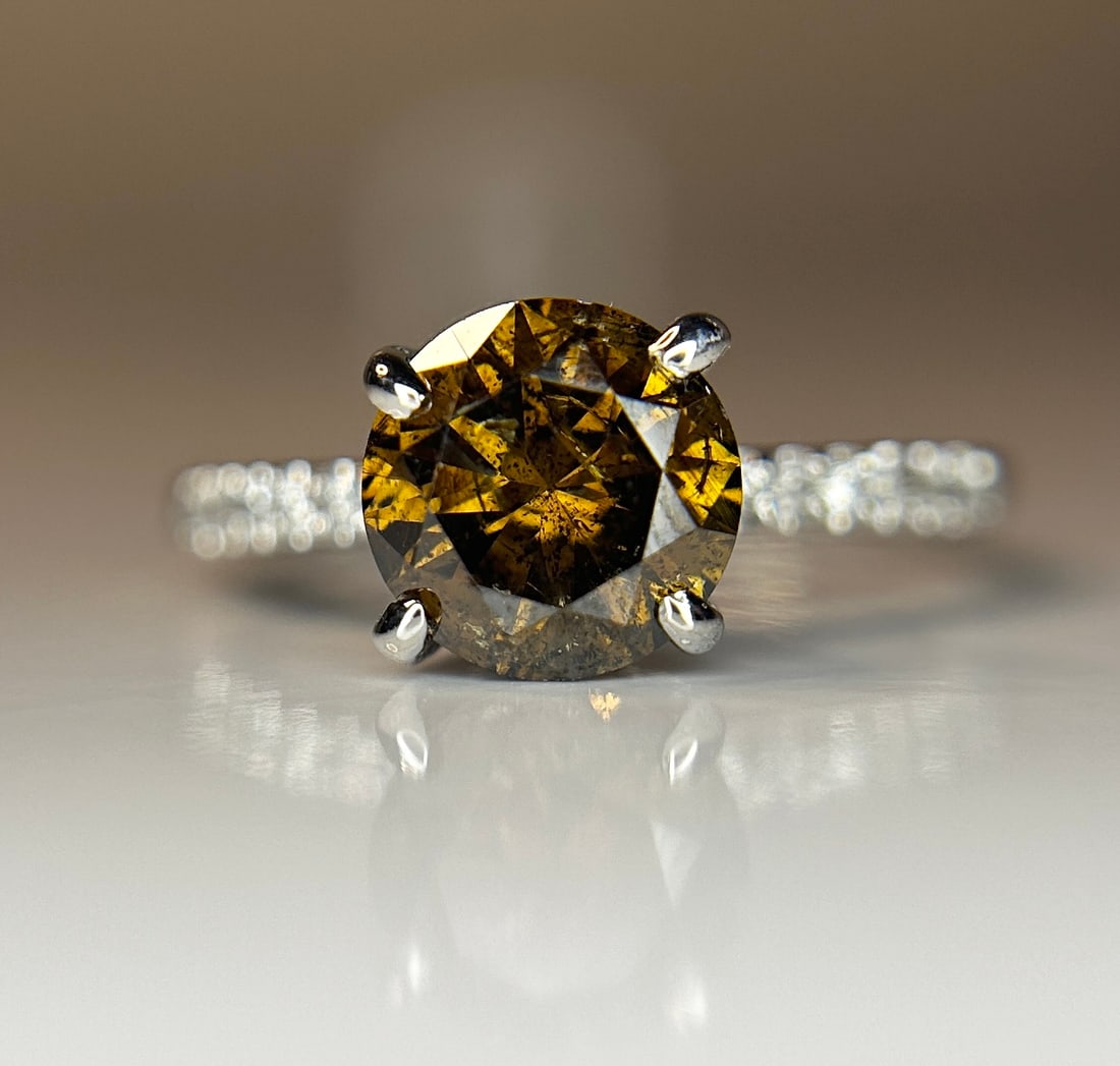 Beautiful 1.86ct Untreated Natural Champagne Solitaire Diamond & 18k Gold: Title: Beautiful 1.86ct Untreated Natural Champagne Solitaire Diamond & 18k Gold Description: Beautiful 1.86ct Untreated Natural Champagne Solitaire Diamond & 18k Gold Description: Total