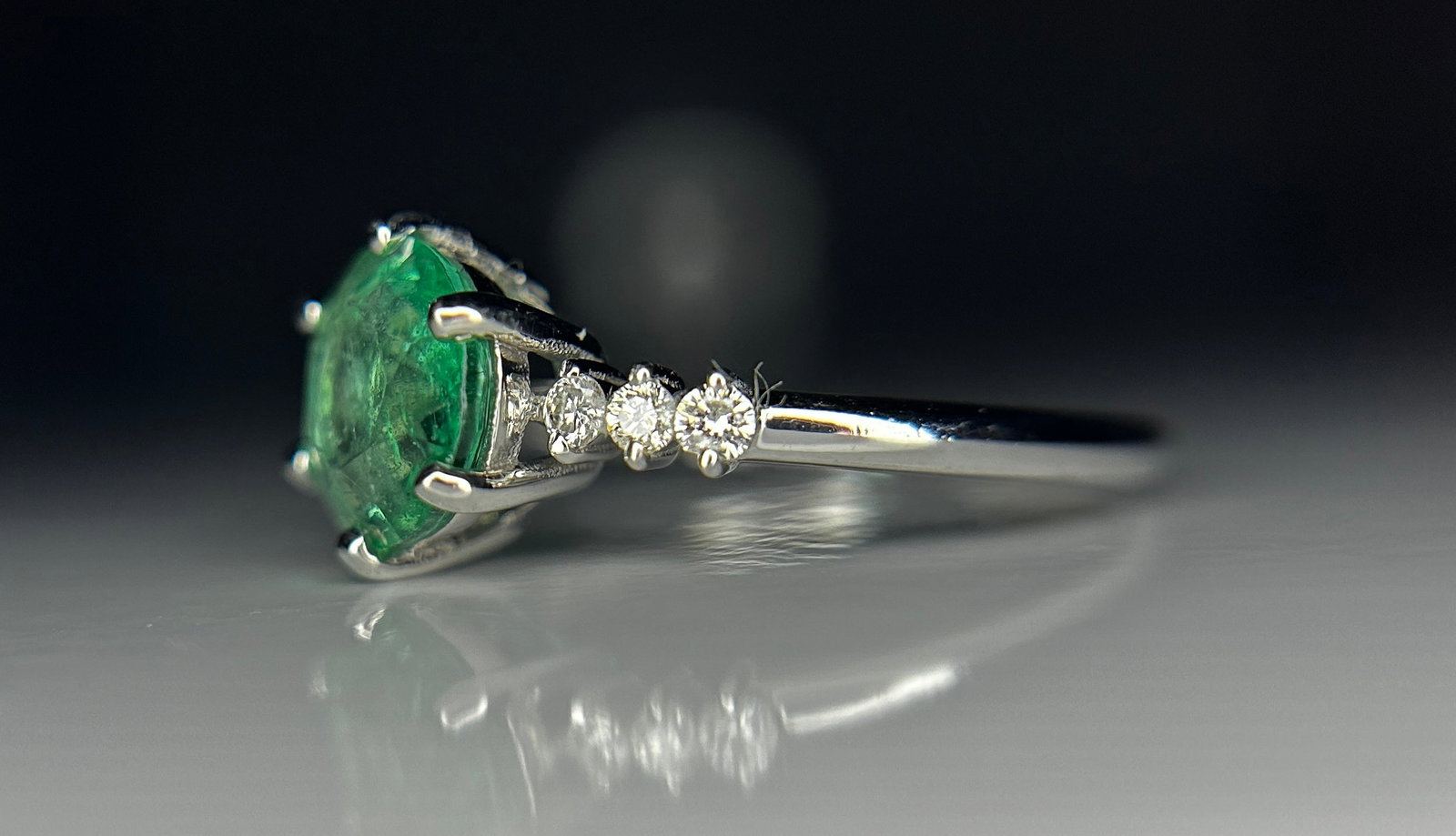 Beautiful 1.36 ct Natural Emerald With Natural Diamonds & 18k Gold - 5