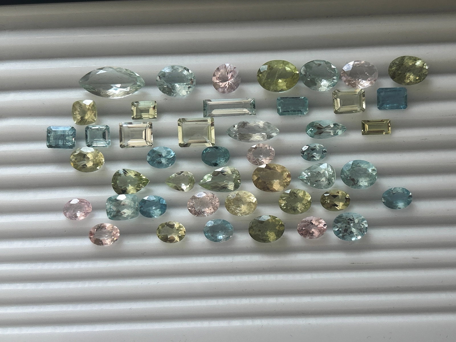 72.75ct Natural Blue and Green Aquamarine and Pink Morganite - 2