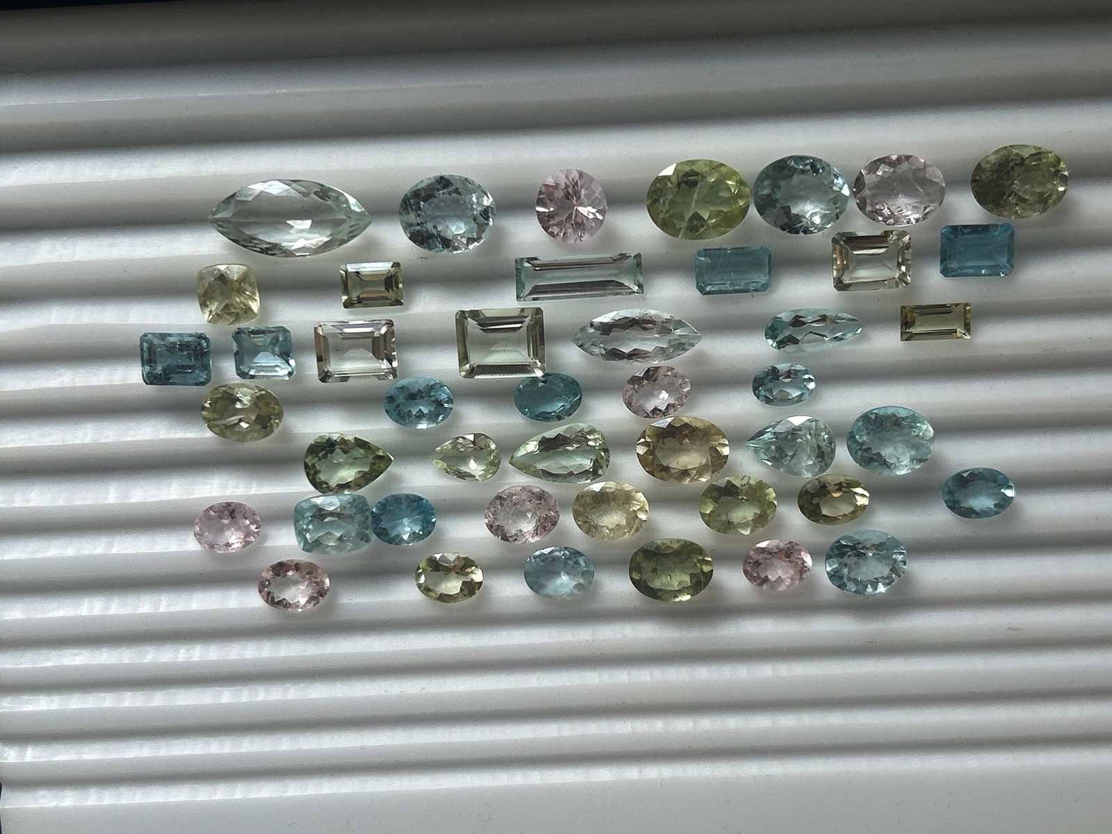 72.75ct Natural Blue and Green Aquamarine and Pink Morganite - 7