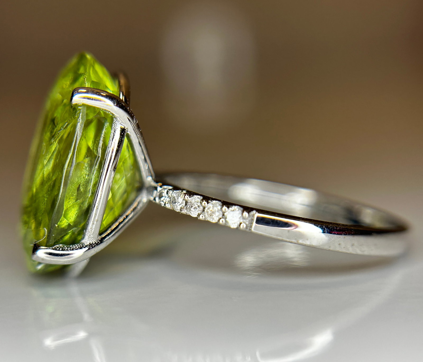 Beautiful 8.17 CT Natural Aquamarine Ring With Natural Diamonds & 18k White Gold - 6