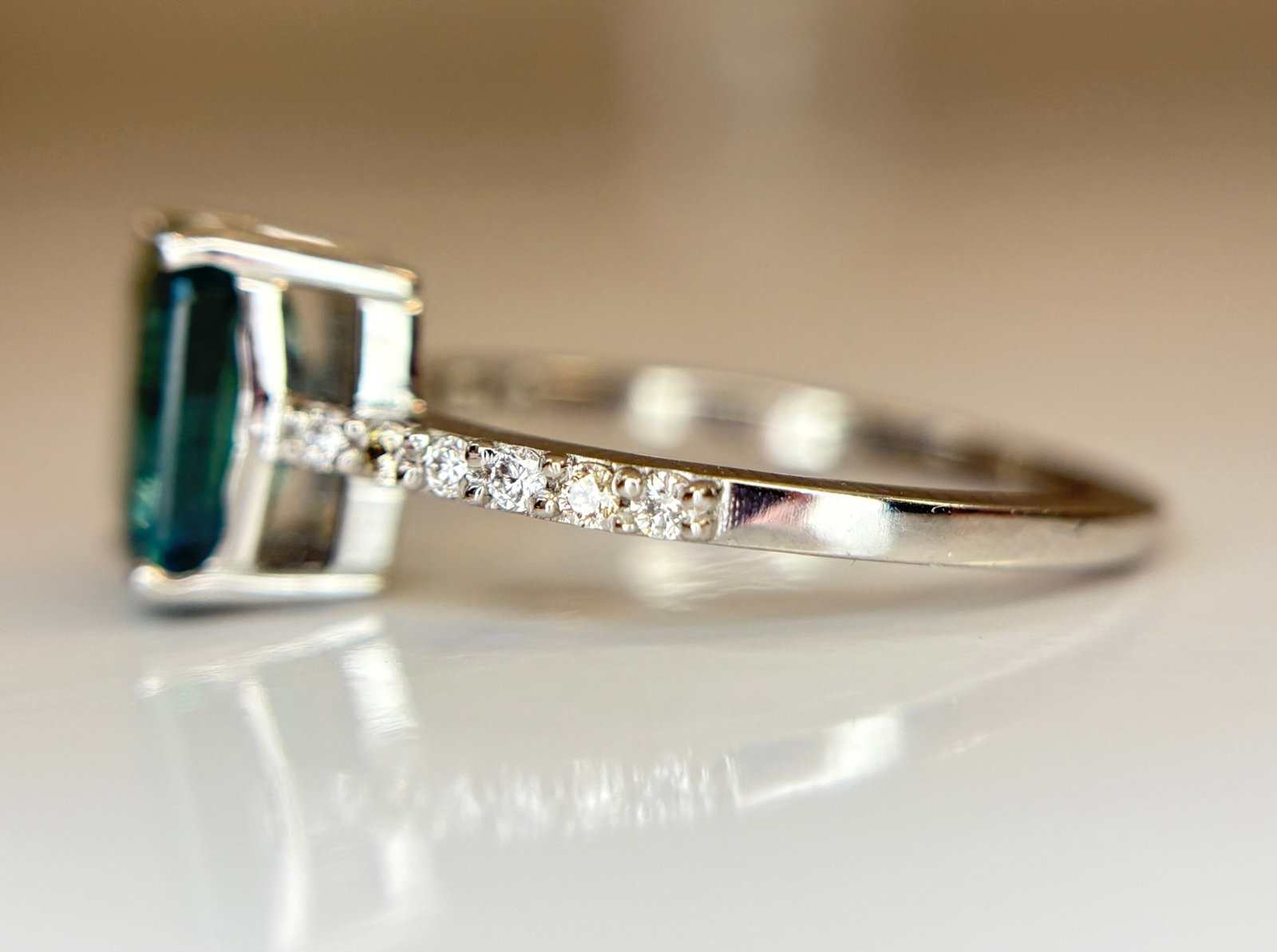Beautiful 1.86 CT Natural Emerald Ring With Natural Diamonds & Platinum 950 - 6