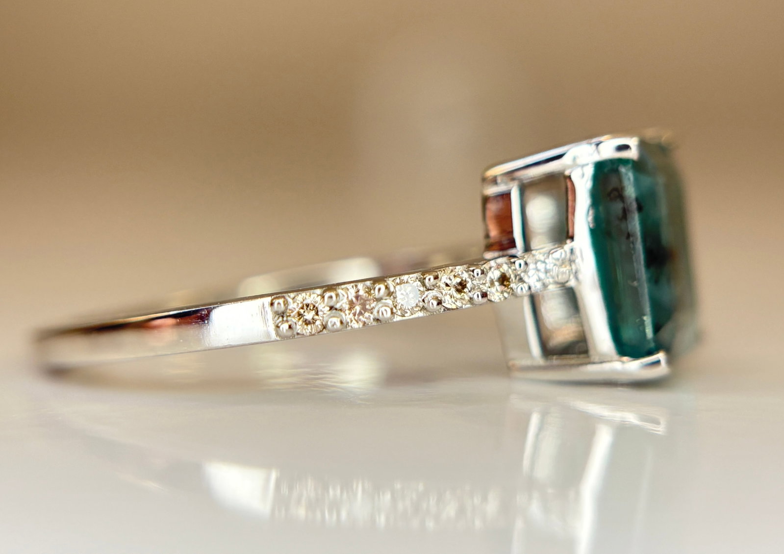 Beautiful 1.86 CT Natural Emerald Ring With Natural Diamonds & Platinum 950 - 7