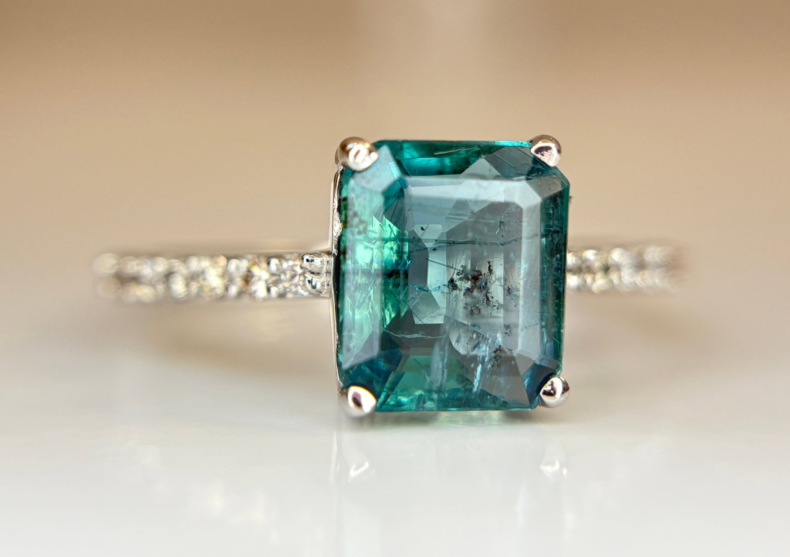 Beautiful 1.86 CT Natural Emerald Ring With Natural Diamonds & Platinum 950 - 8