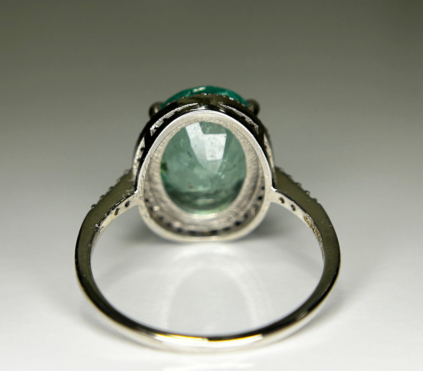 Beautiful 4.15CT Untreated Natural Columbian Emerald Ring, Diamonds & 18k Gold - 8