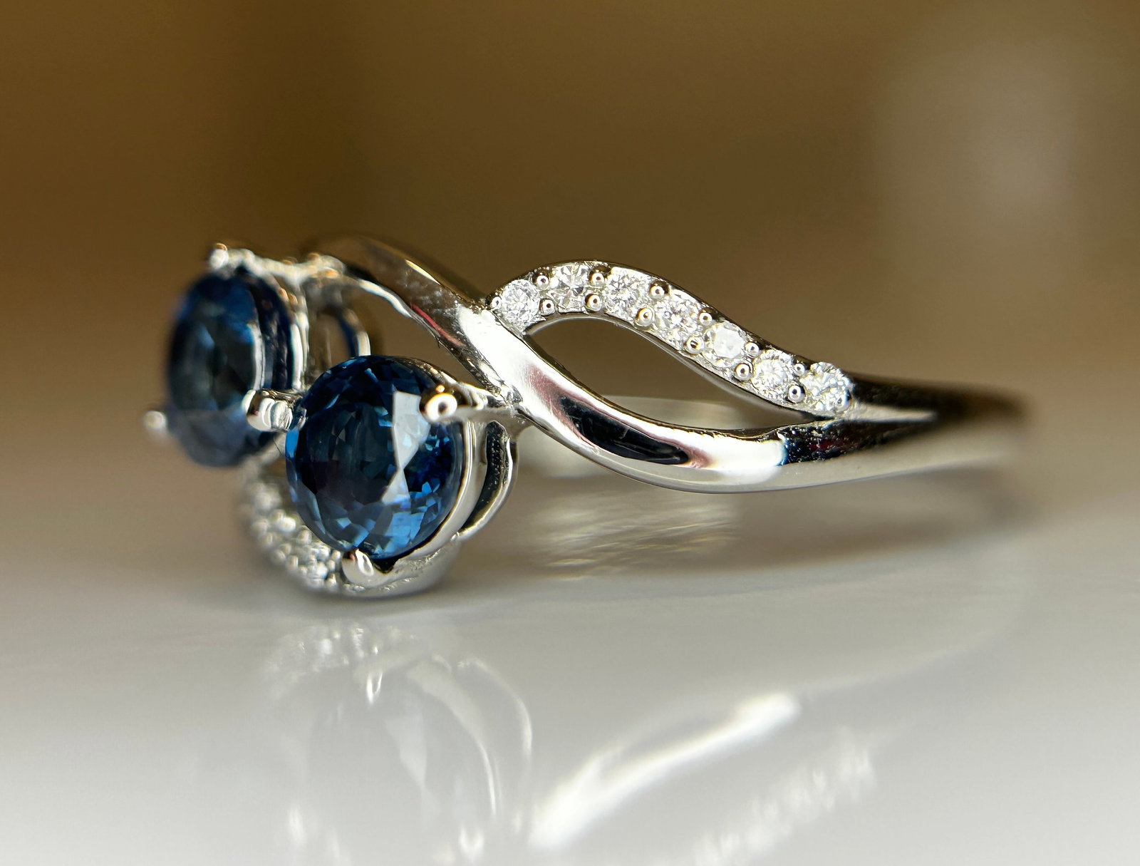 Beautiful 1.05 CT Unheated Ceylon Blue Sapphire Diamonds & 950 Platinum - 4