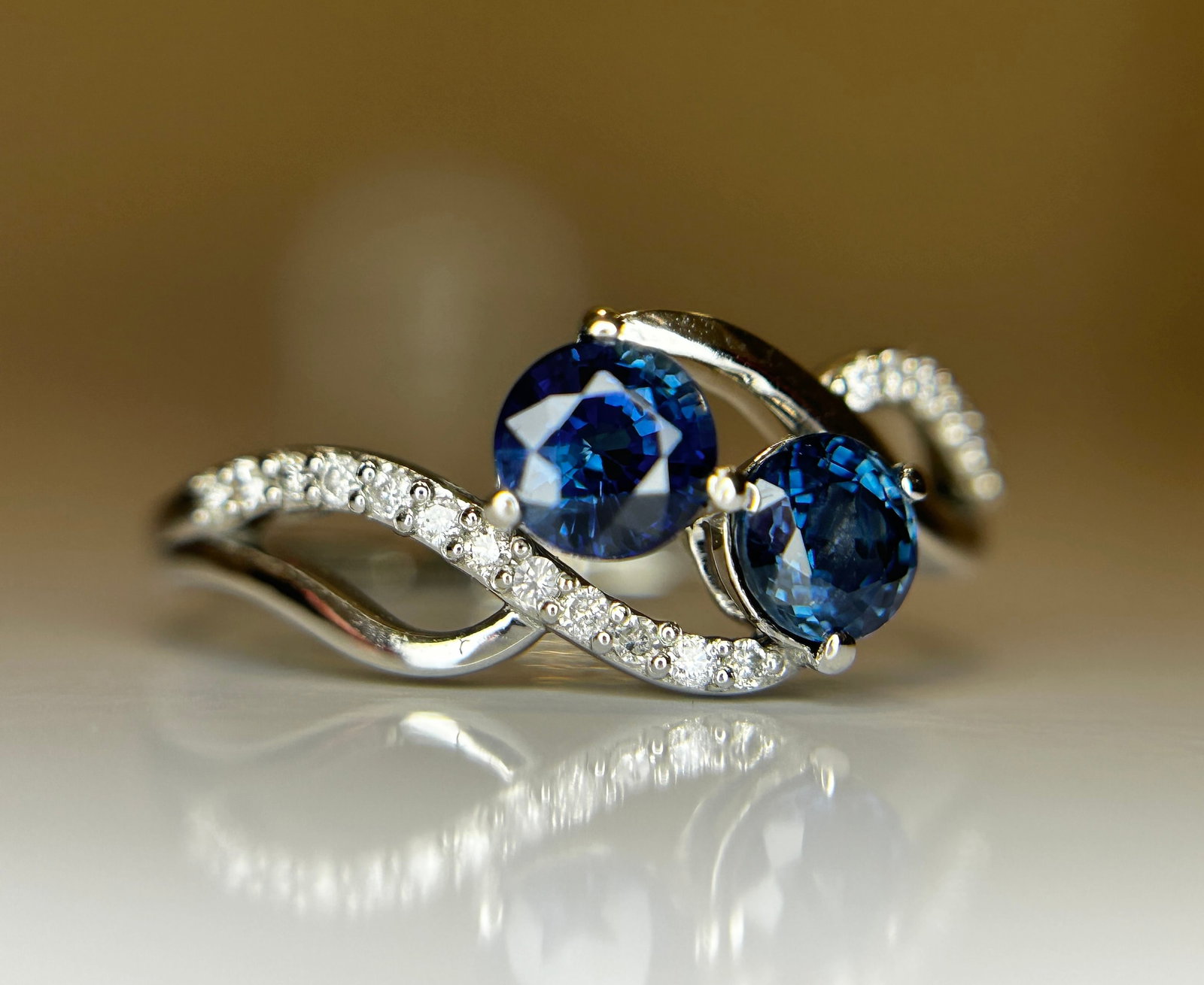 Beautiful 1.05 CT Unheated Ceylon Blue Sapphire Diamonds & 950 Platinum - 9