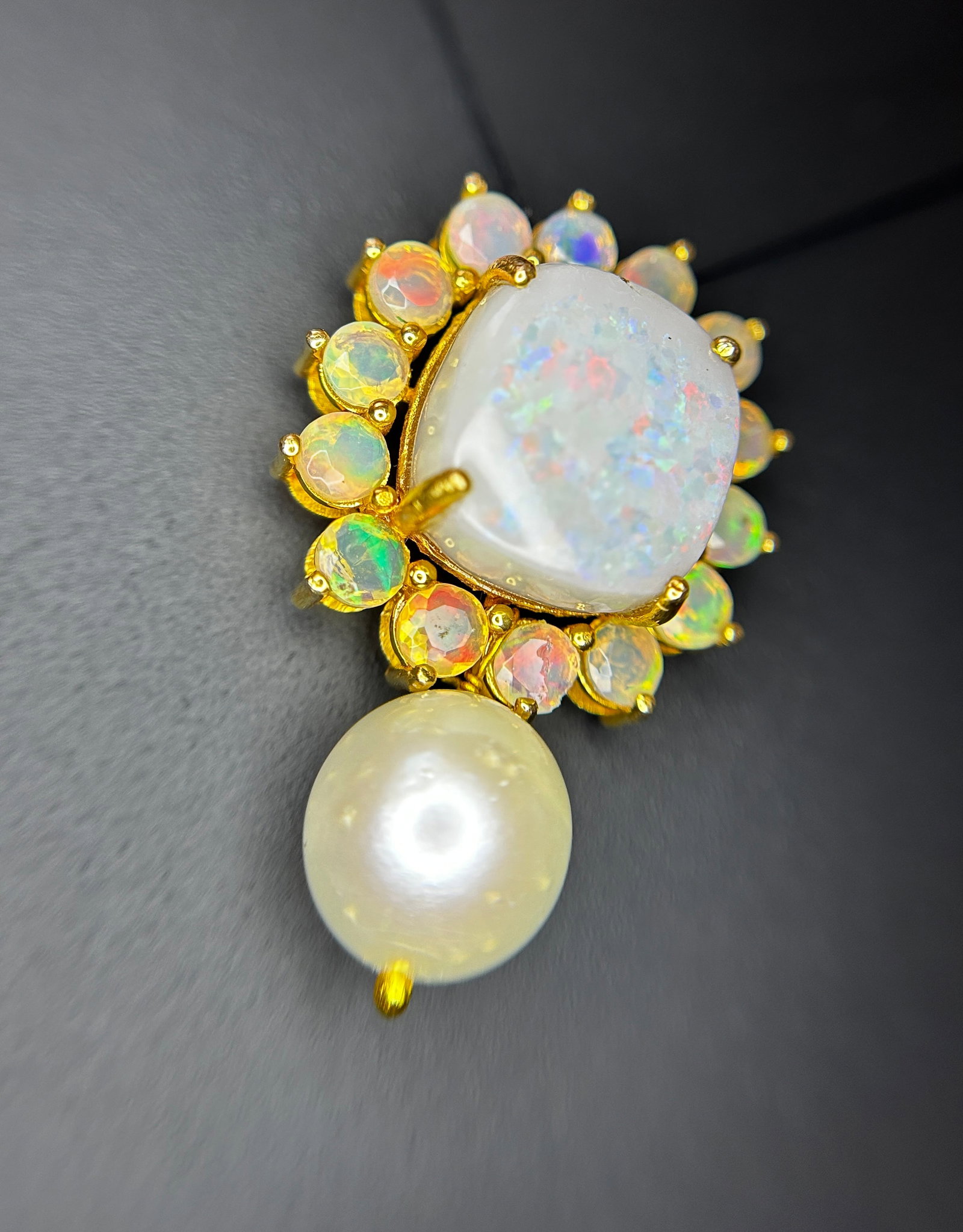 Beautiful 24.50ct Natural Australian Opal and Southsea Pearl Pendant & 18k Gold - 5