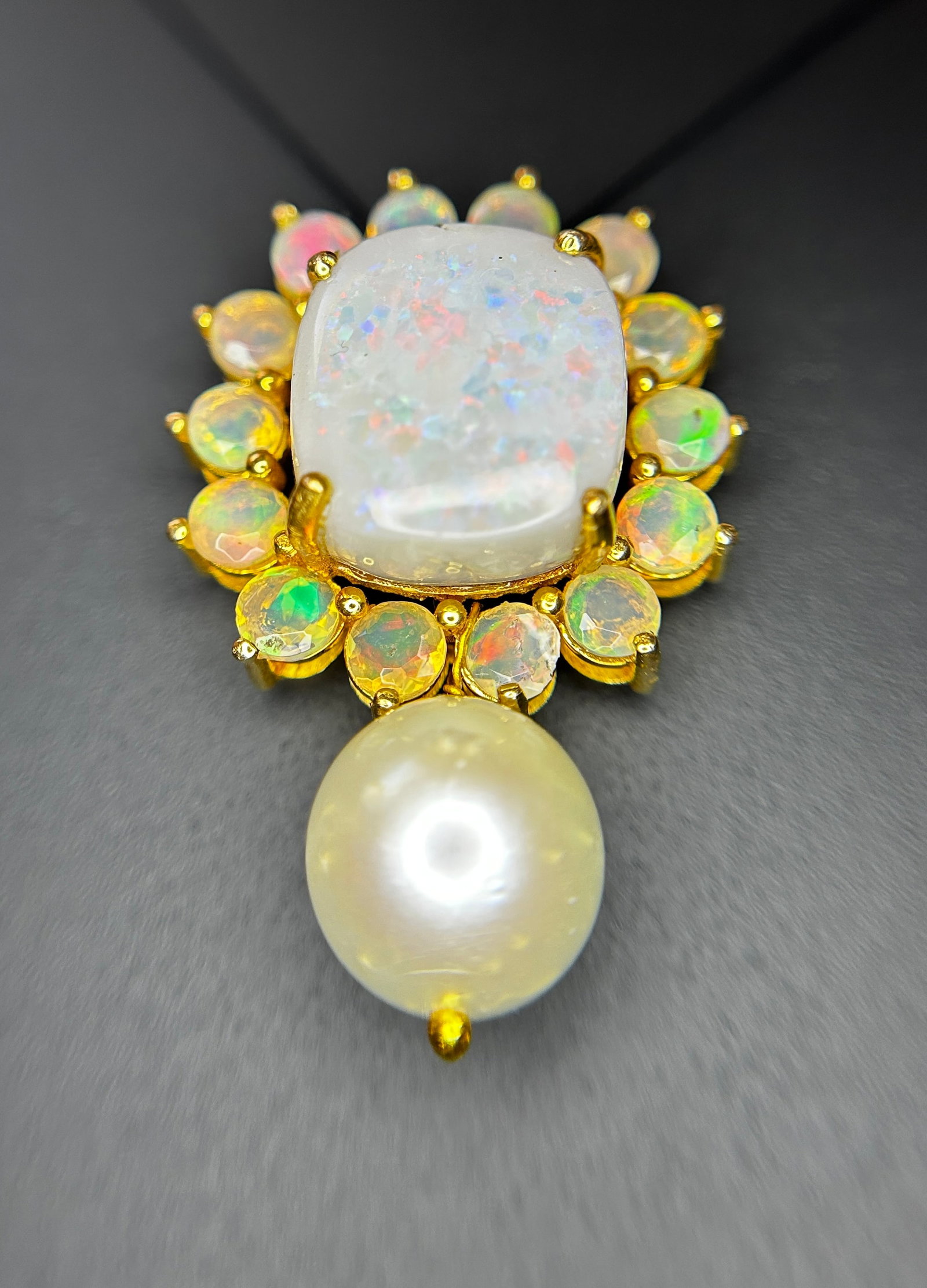 Beautiful 24.50ct Natural Australian Opal and Southsea Pearl Pendant & 18k Gold - 6
