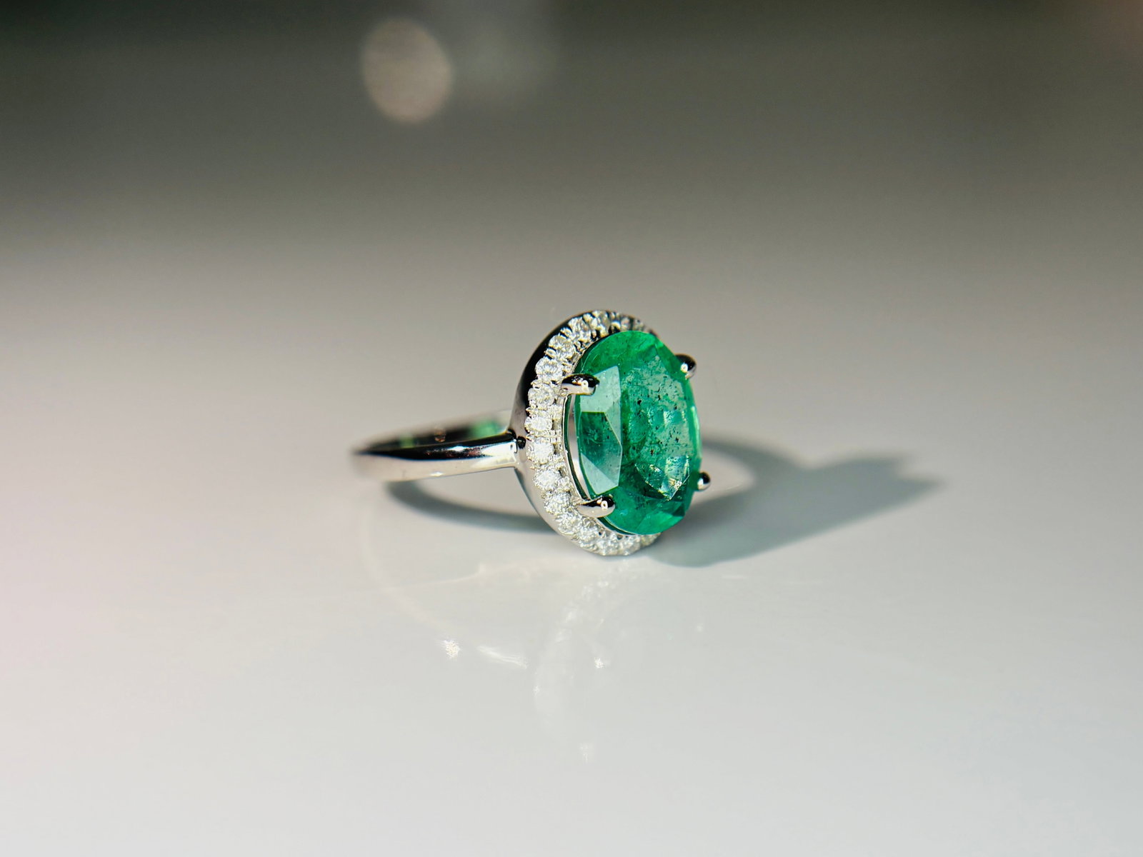 Beautiful 2.70 CT Natural Emerald Ring With Natural Diamonds & Platinum 950 - 7