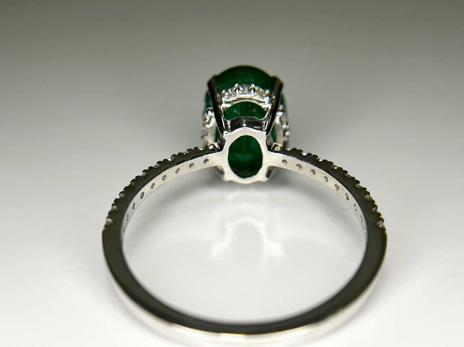 Beautiful 2.60 CT Natural Emerald Ring With Natural Diamonds & Platinum 950 - 4