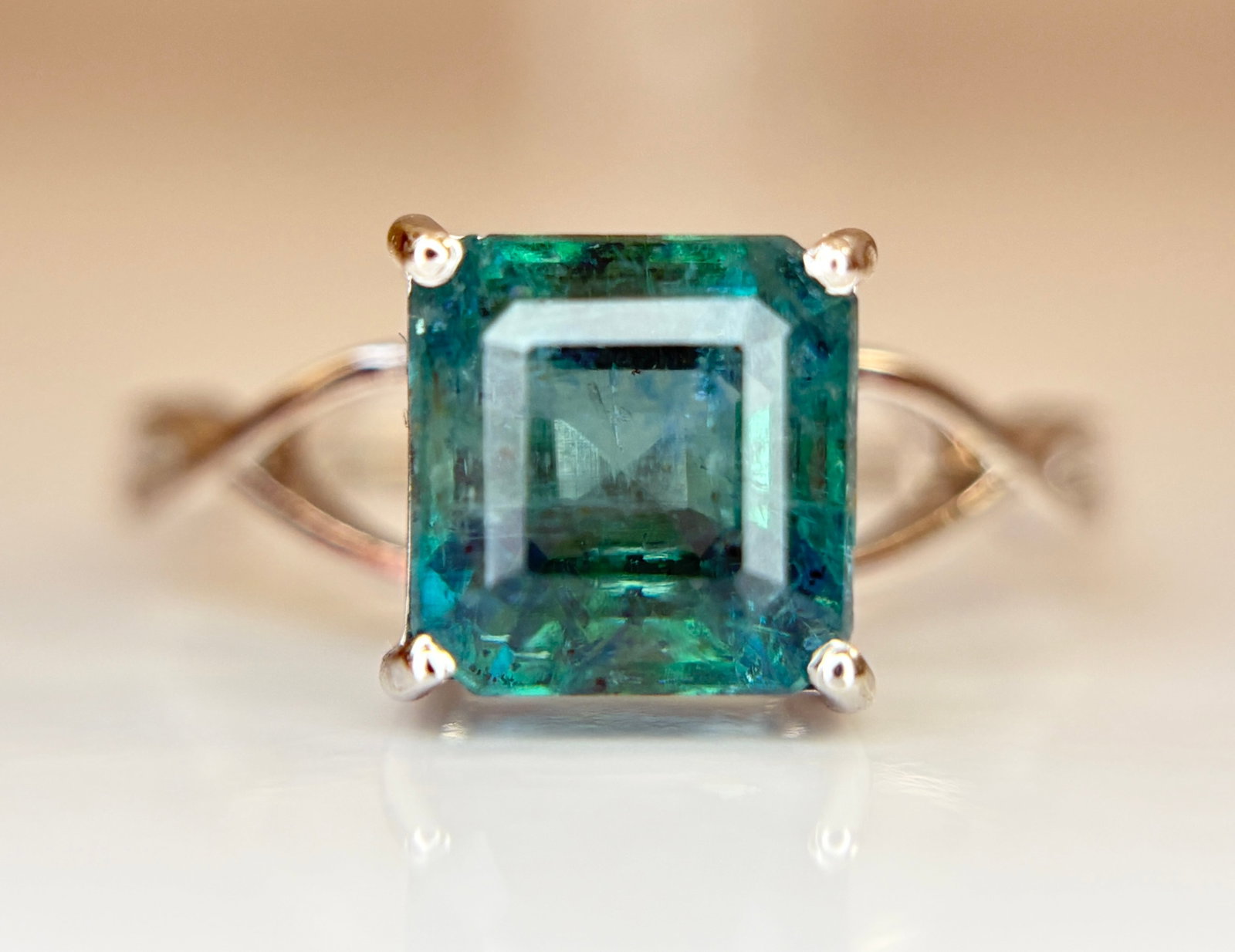 Beautiful 2.91 CT Natural Emerald Ring Platinum 950: Title: Beautiful 2.91 CT Natural Emerald Ring Platinum 950 Description: Beautiful 2.91 CT Natural Emerald Ring Platinum 950 Description: Total Carat Weight - 2.91 Carat Gemstone Weight - 2.91 Carat