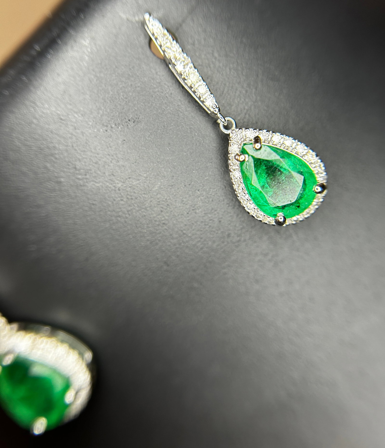 Beautiful 3.21ct Natural Emerald Earrings With Natural Diamonds & 18k Gold - 3