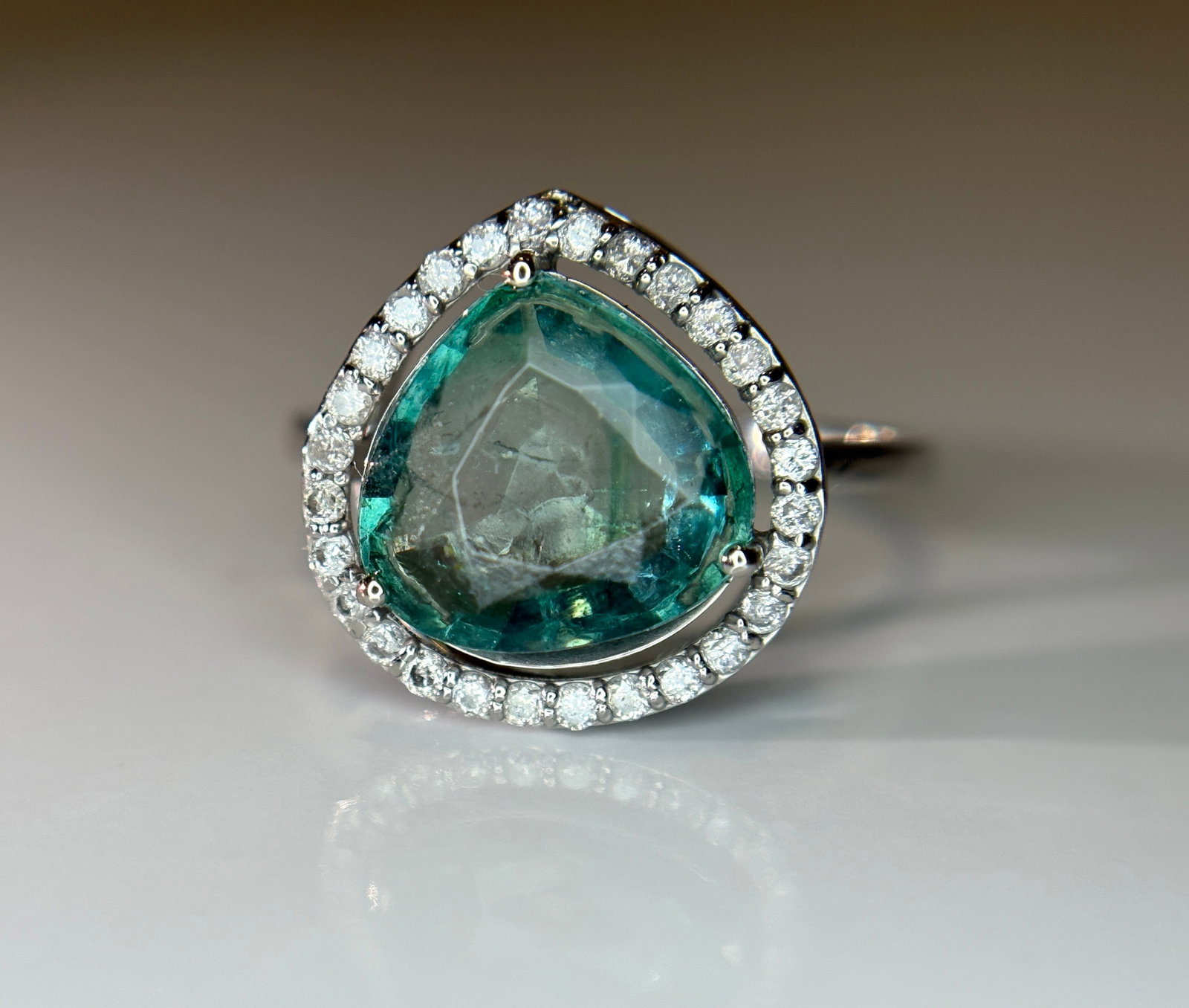 Beautiful 3.21 CT Natural Emerald Ring With Natural Diamonds & Platinum 950 - 3