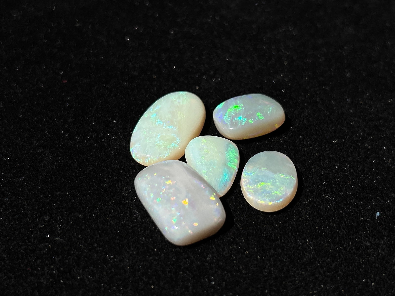 45.05ct Natural Australian Fire Opal: Title: 45.05ct Natural Australian Fire Opal Description: 45.05ct Natural Australian Fire Opal Ideal for rings, necklaces, bracelets Condition: New