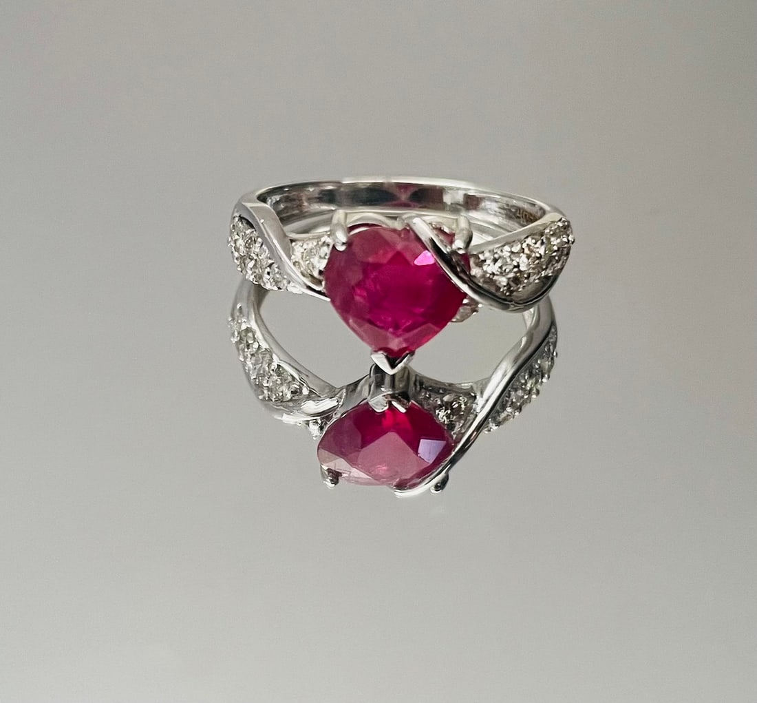 Beautiful Natural Heart Shape Burmese Ruby Ring 1.58 Ct With Diamonds & 18k Gold - 5