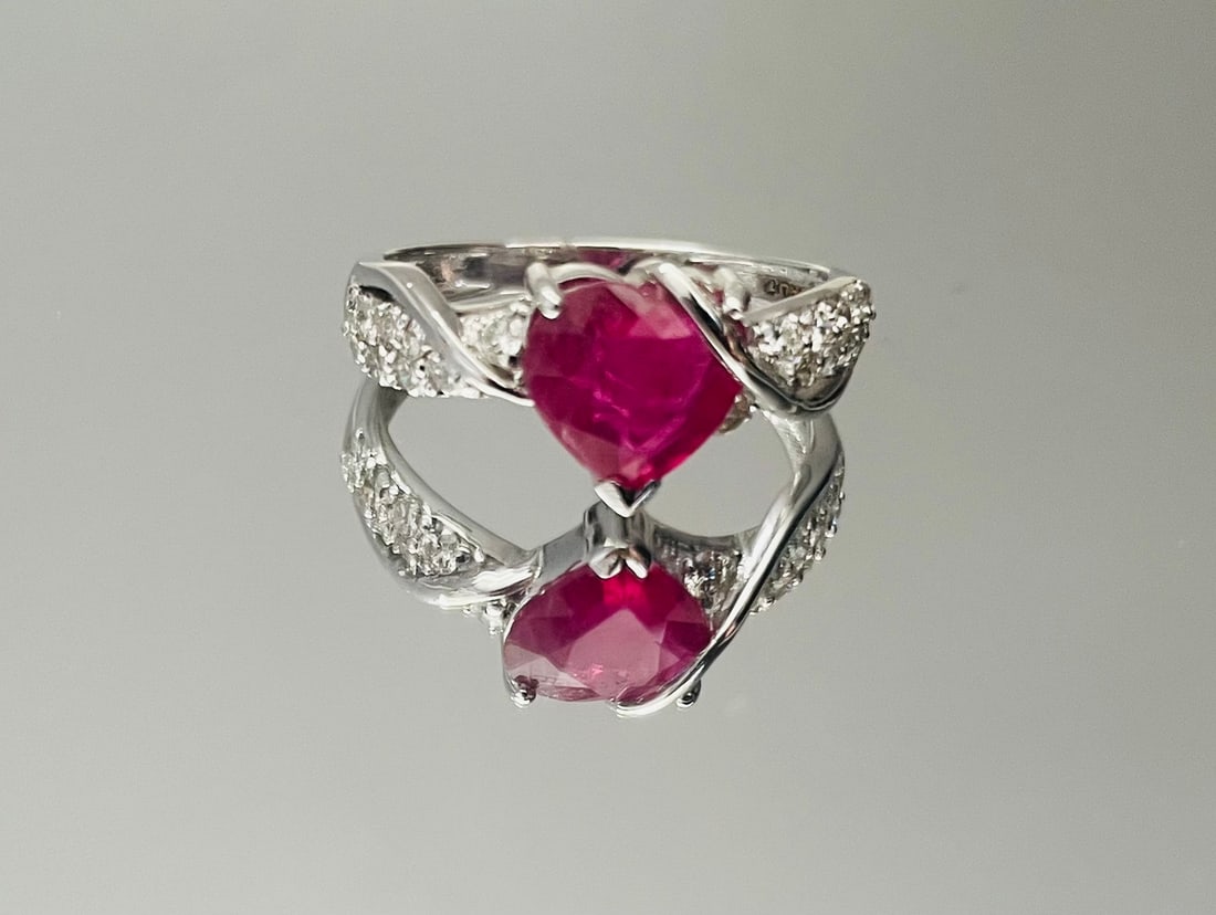 Beautiful Natural Heart Shape Burmese Ruby Ring 1.58 Ct With Diamonds & 18k Gold - 6