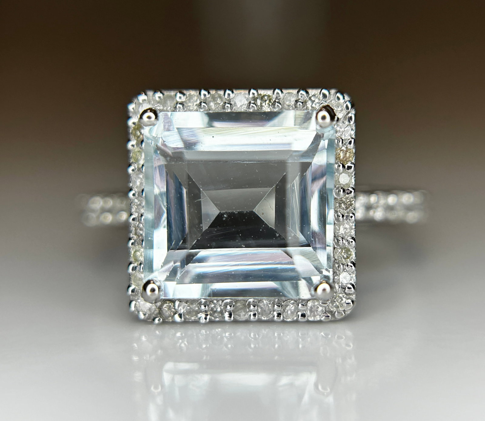 Beautiful 3.55 CT Natural Aquamarine Ring With Natural Diamonds & 18k White Gold - 6