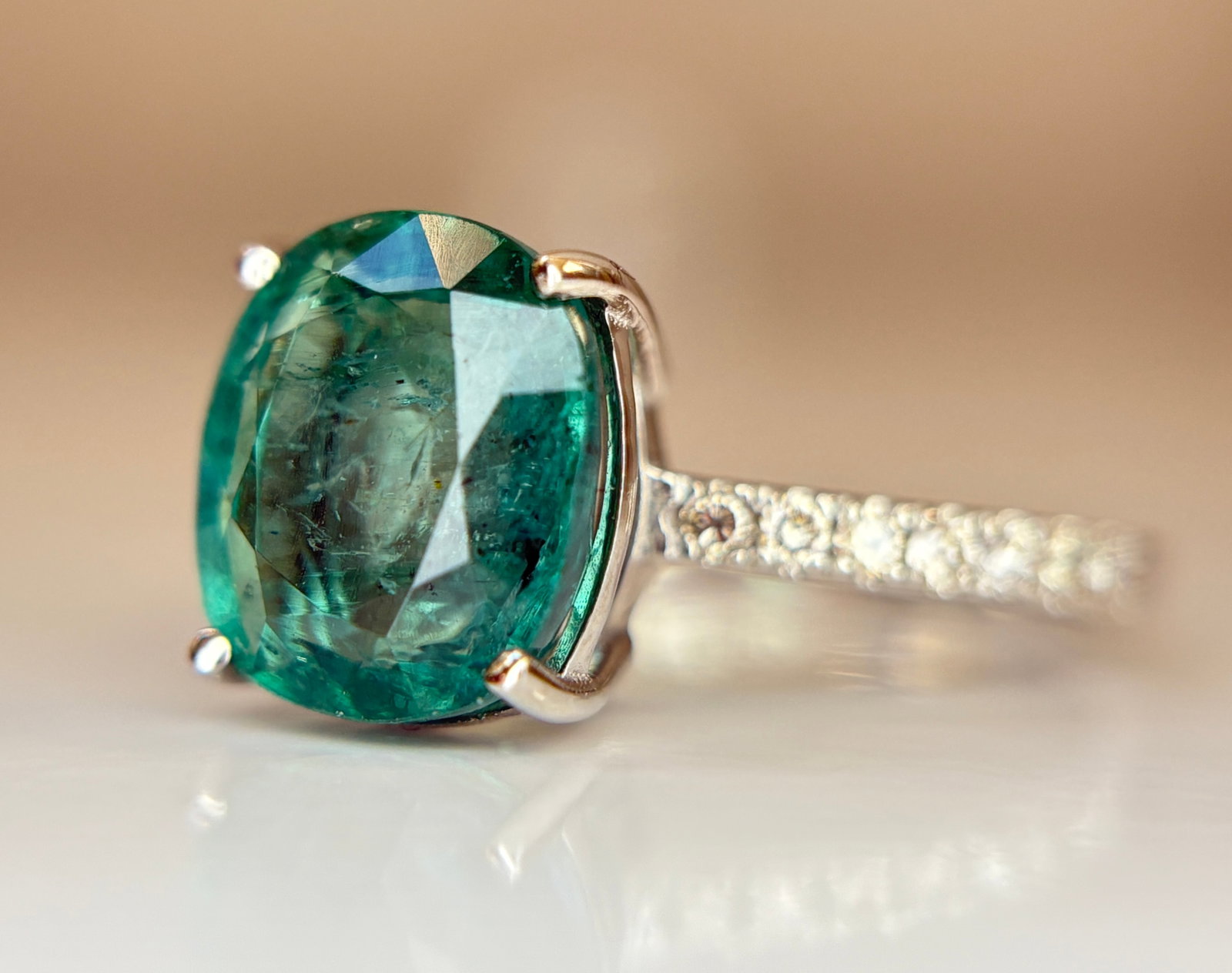Beautiful 3.10 CT Natural Emerald Ring With Natural Diamonds & Platinum 950 (1 of 8)