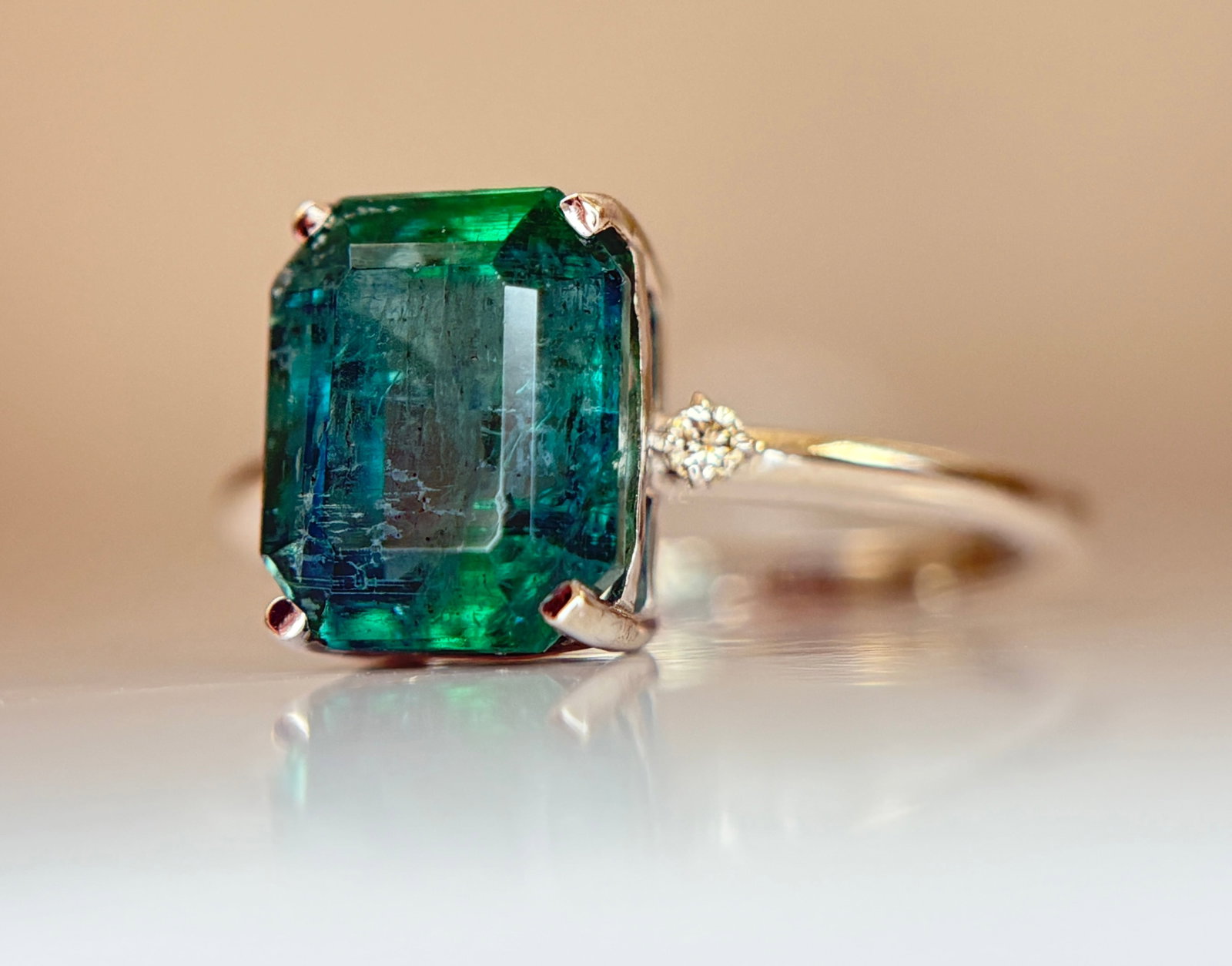 Beautiful 3.01 CT Natural Emerald Ring With Natural Diamonds & Platinum 950: Title: Beautiful 3.01 CT Natural Emerald Ring With Natural Diamonds & Platinum 950 Description: Beautiful 3.01 CT Natural Emerald Ring With Natural Diamonds & Platinum 950 Description: Total