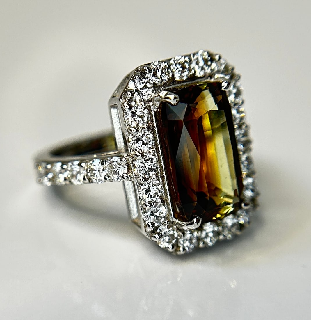 GIA Certified Natural Rare Alexandrite Ring 5.07ct With 1.38ct Diamond & 18k White Gold - 9